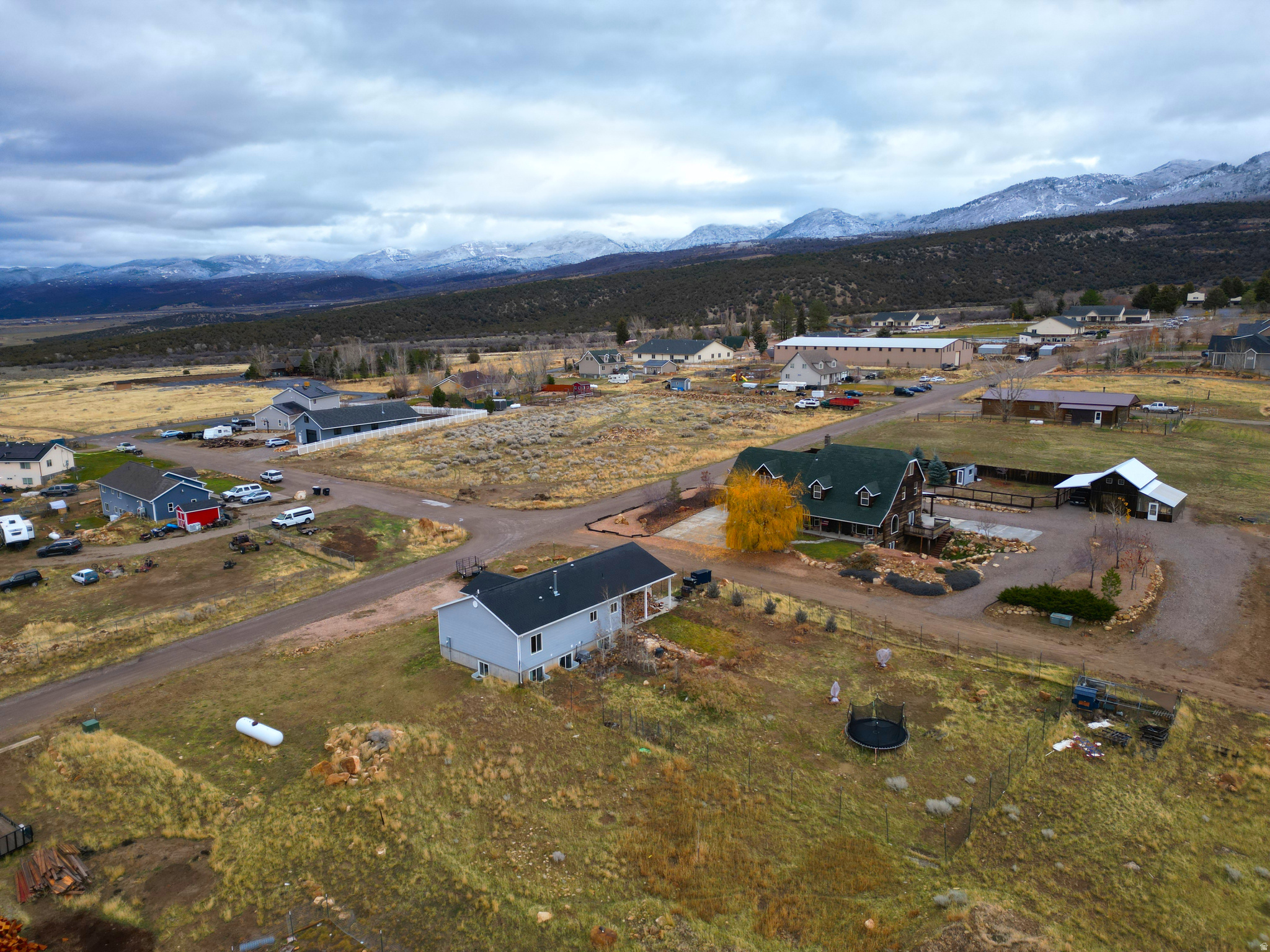 TWIN OAKS - Residential