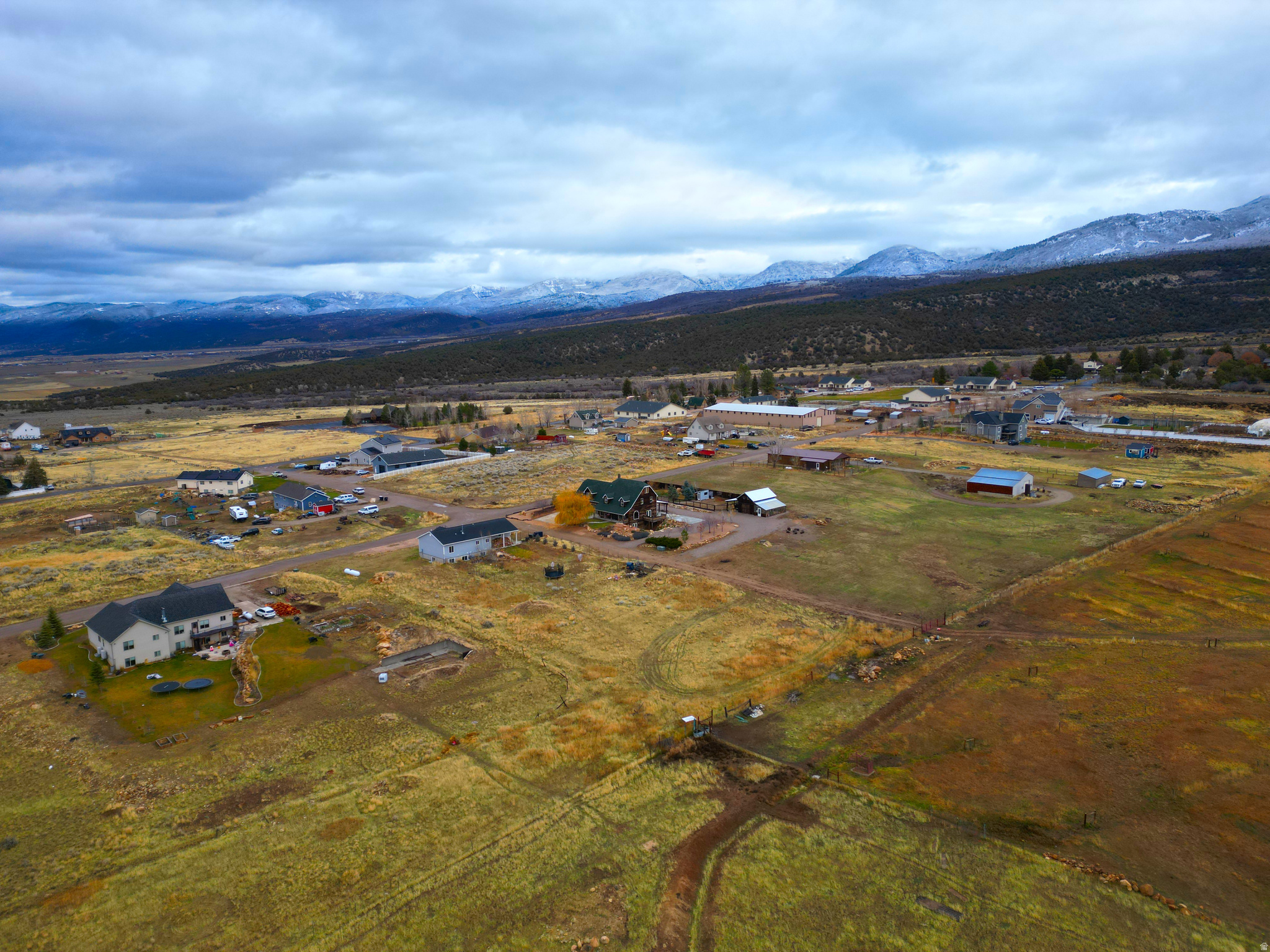 TWIN OAKS - Residential