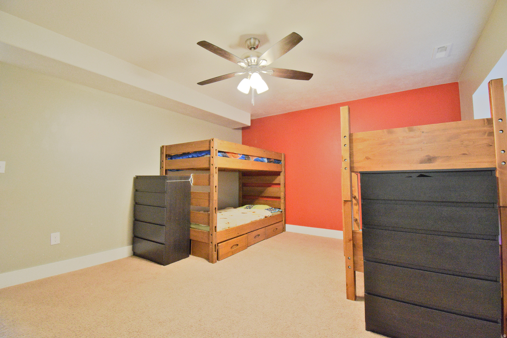 TWIN OAKS - Residential