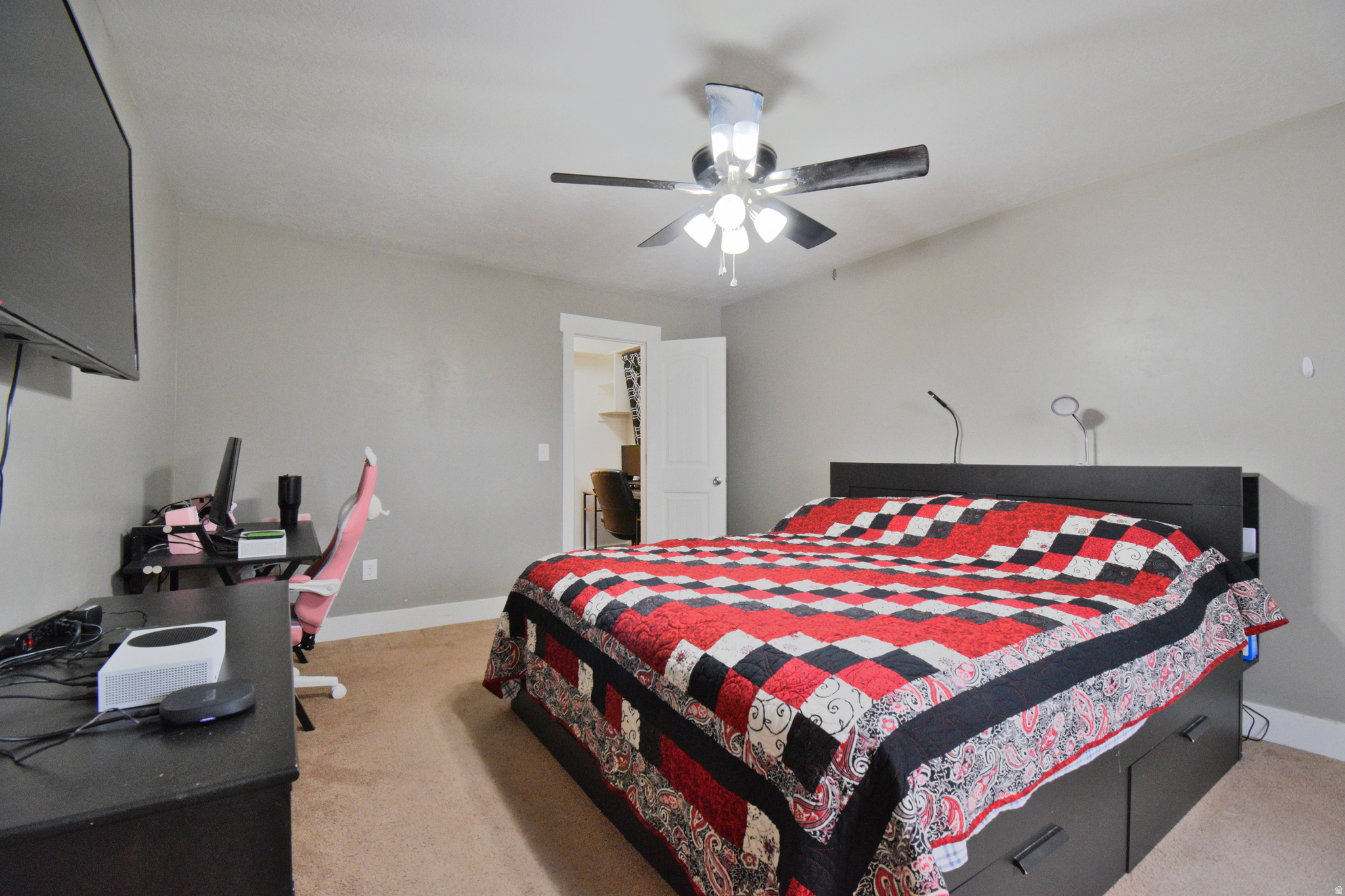 TWIN OAKS - Residential