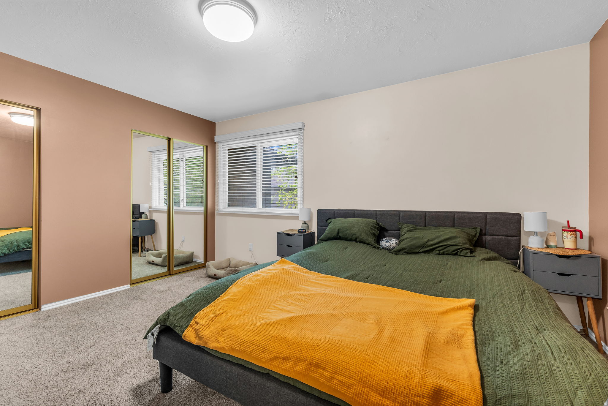 MAIN POINT CONDOMINIUM - Residential