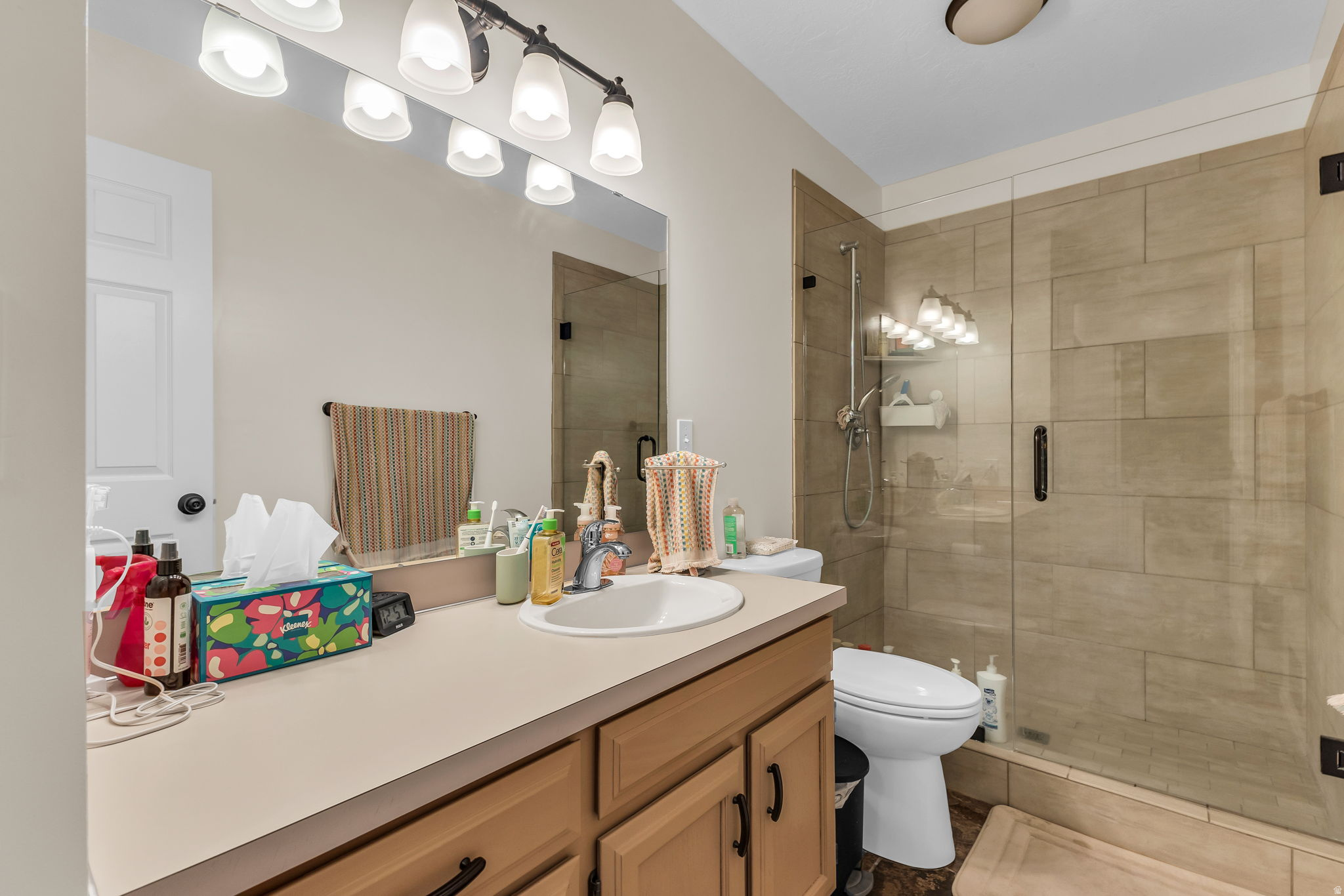 MAIN POINT CONDOMINIUM - Residential