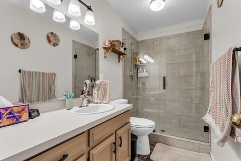 Tiny photo for 1425 E 5850 S #4E, South Ogden, UT 84405 (MLS # 2130628)