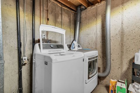 Tiny photo for 1425 E 5850 S #4E, South Ogden, UT 84405 (MLS # 2130628)