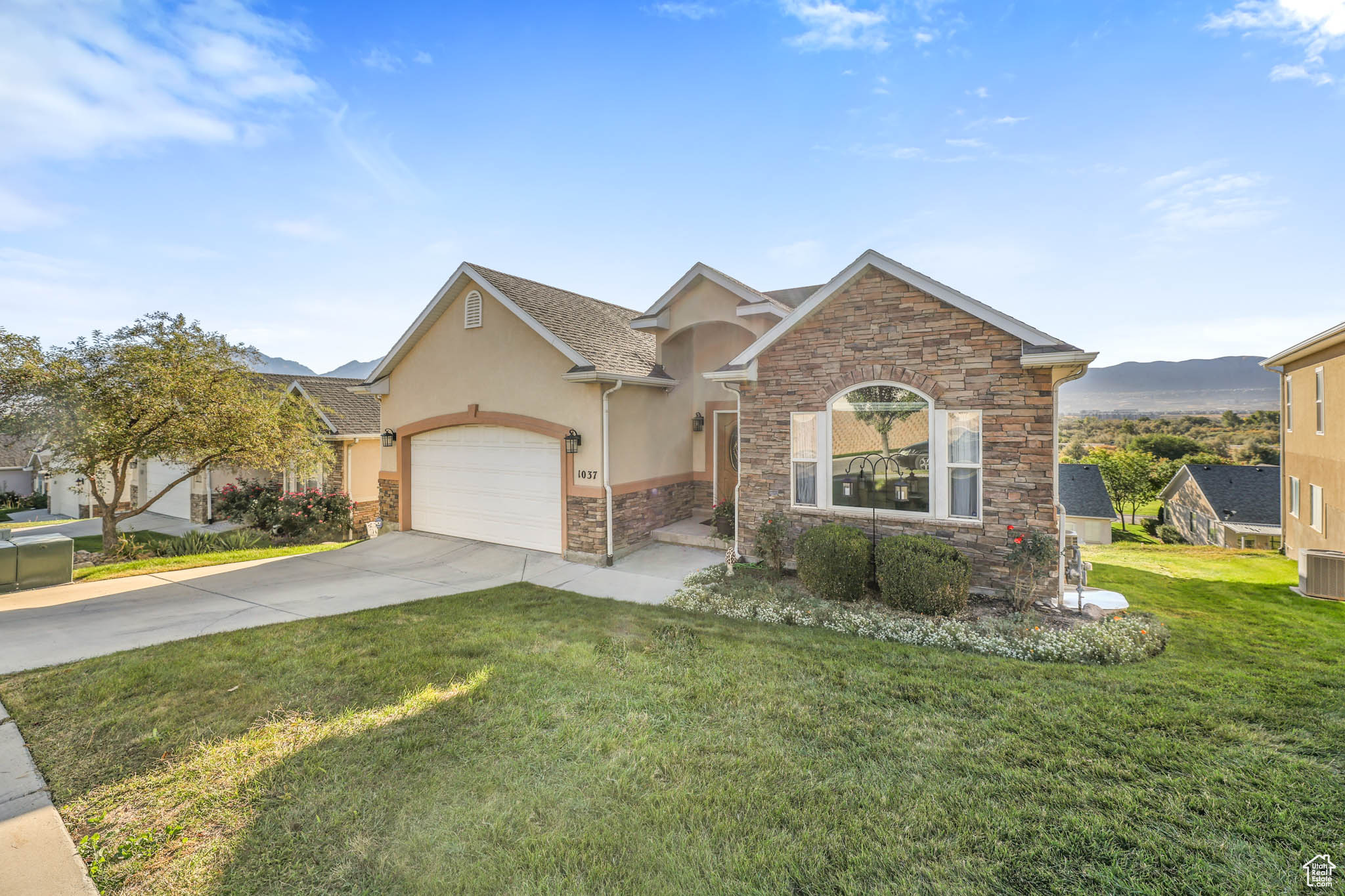 TITHING HILL FARM PH 2 CONDO - Residential