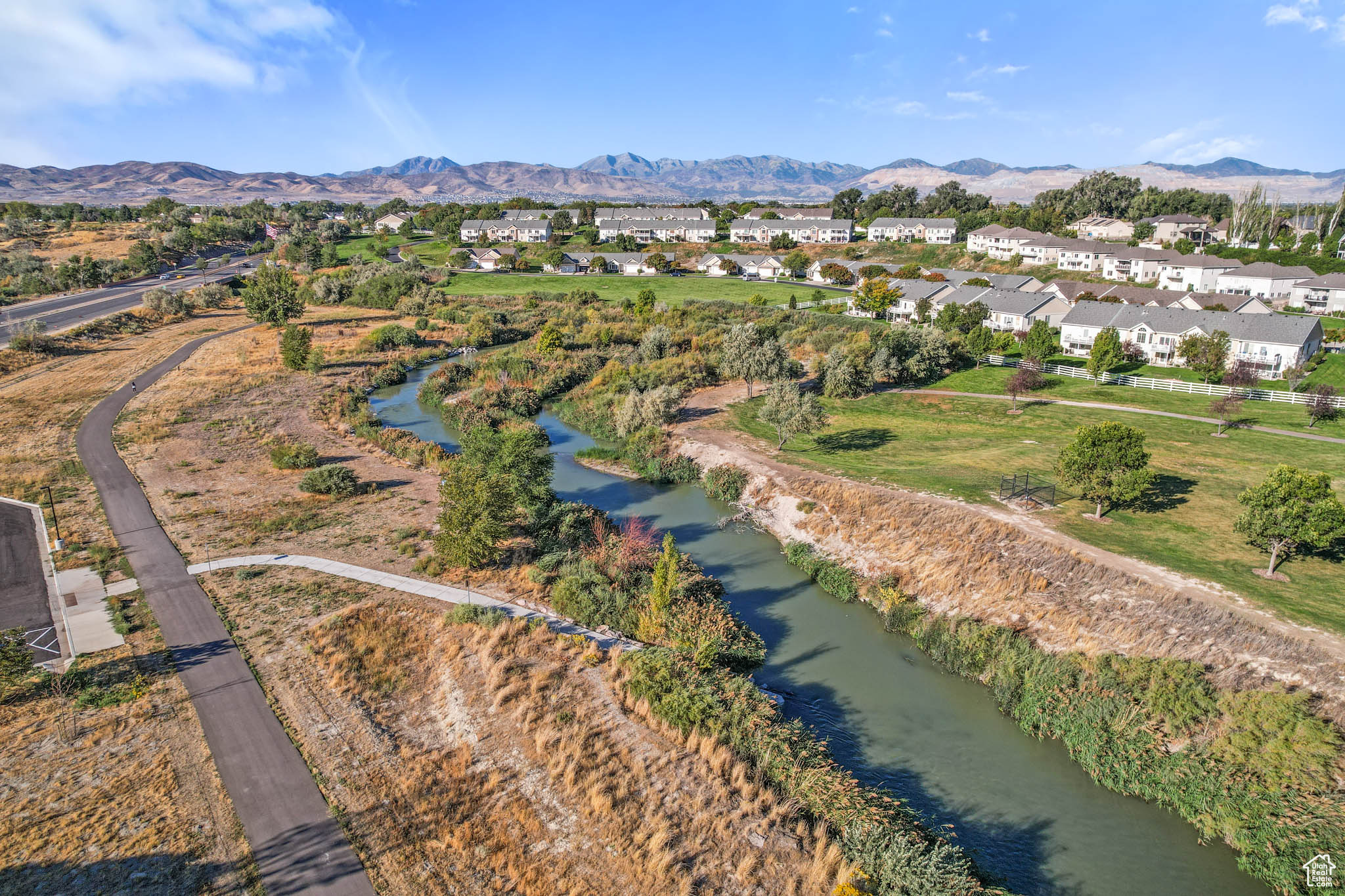 TITHING HILL FARM PH 2 CONDO - Residential