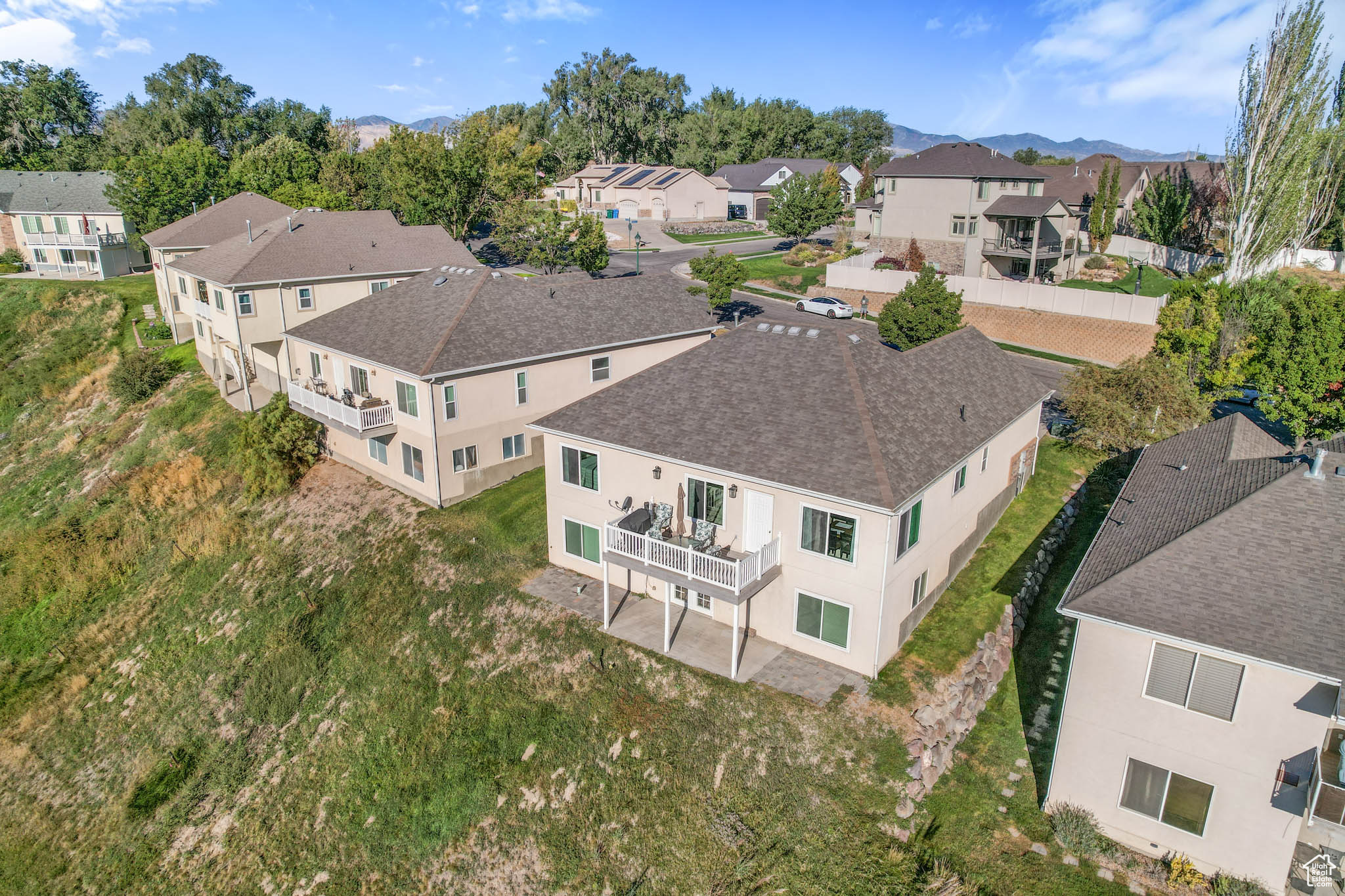 TITHING HILL FARM PH 2 CONDO - Residential