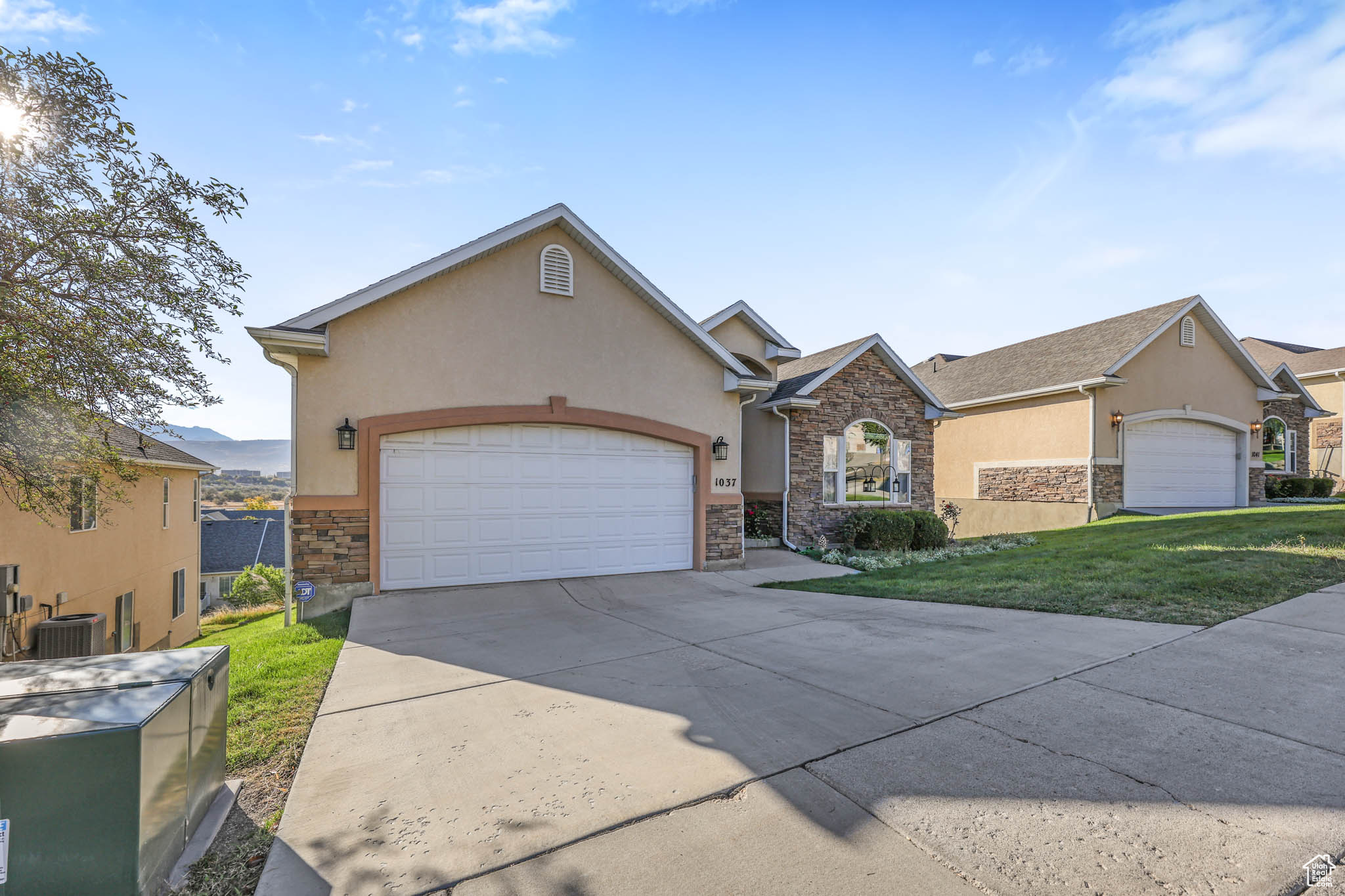 TITHING HILL FARM PH 2 CONDO - Residential