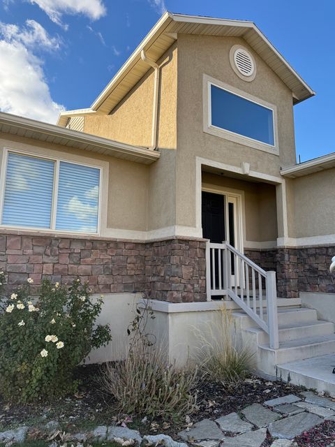 Tiny photo for 2303 N 300 W, Harrisville, UT 84414 (MLS # 2125356)