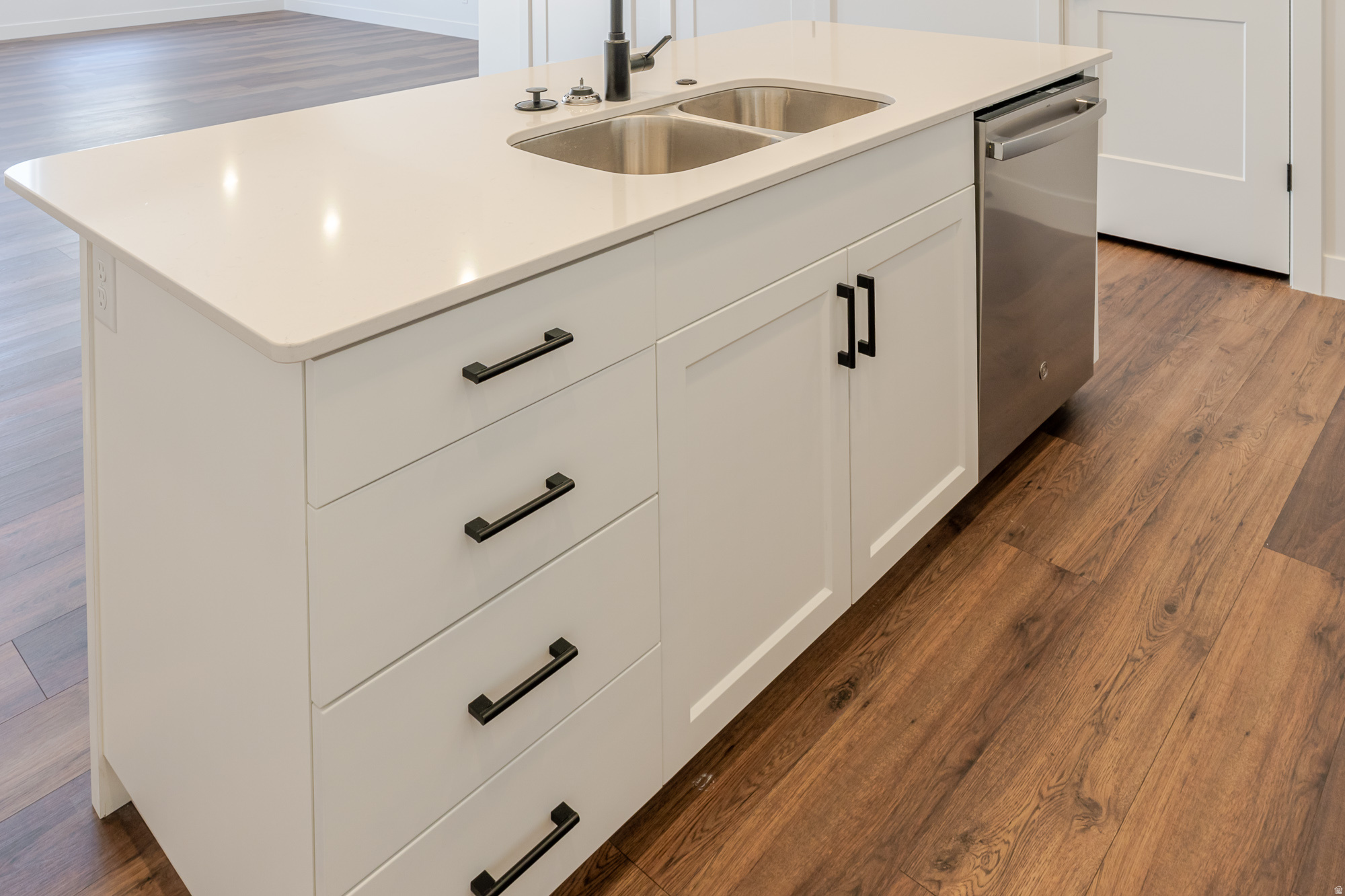 EKKO VIEW ESTATES - Residential