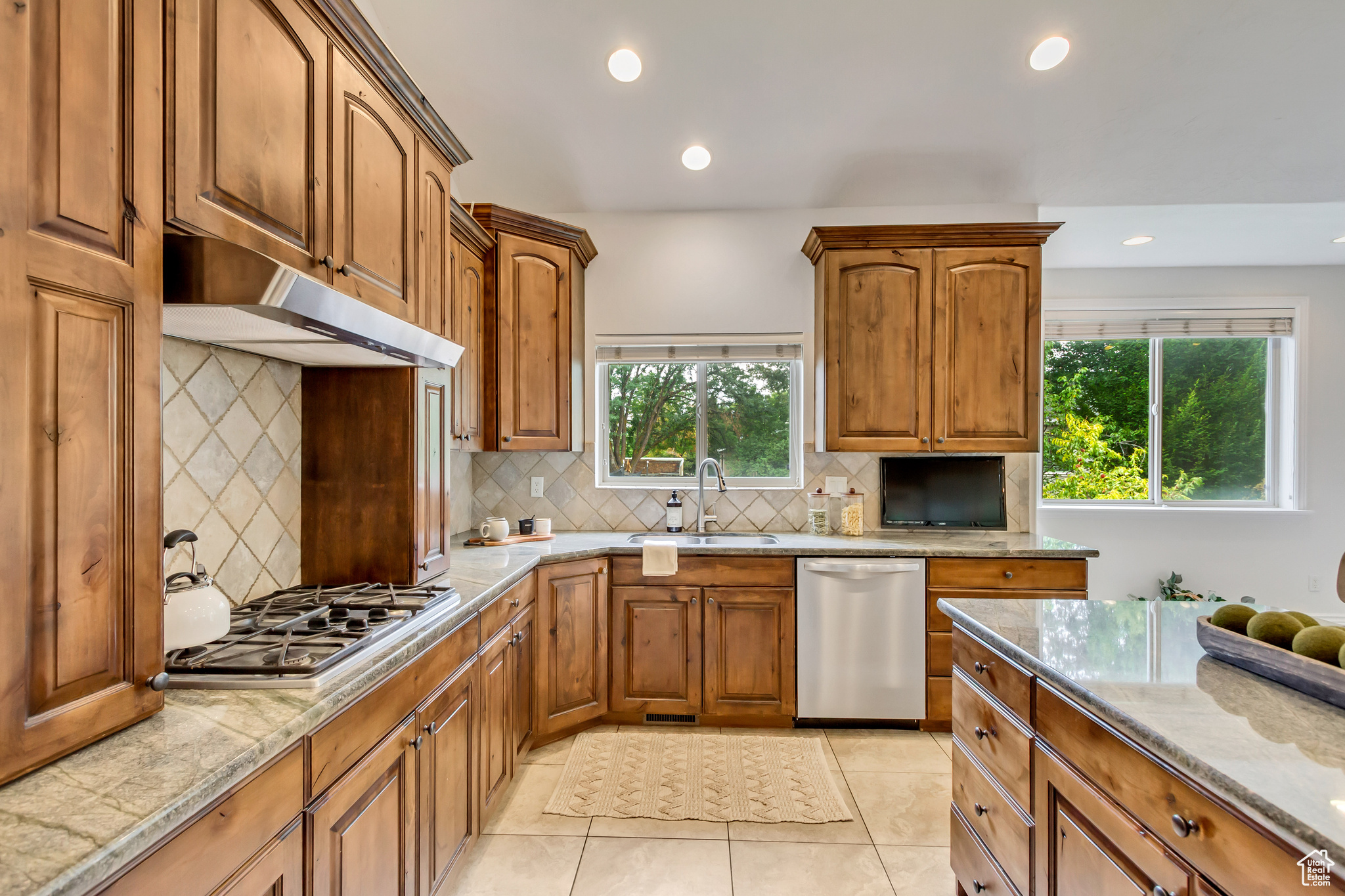 WINDER PARK PLACE - Residential