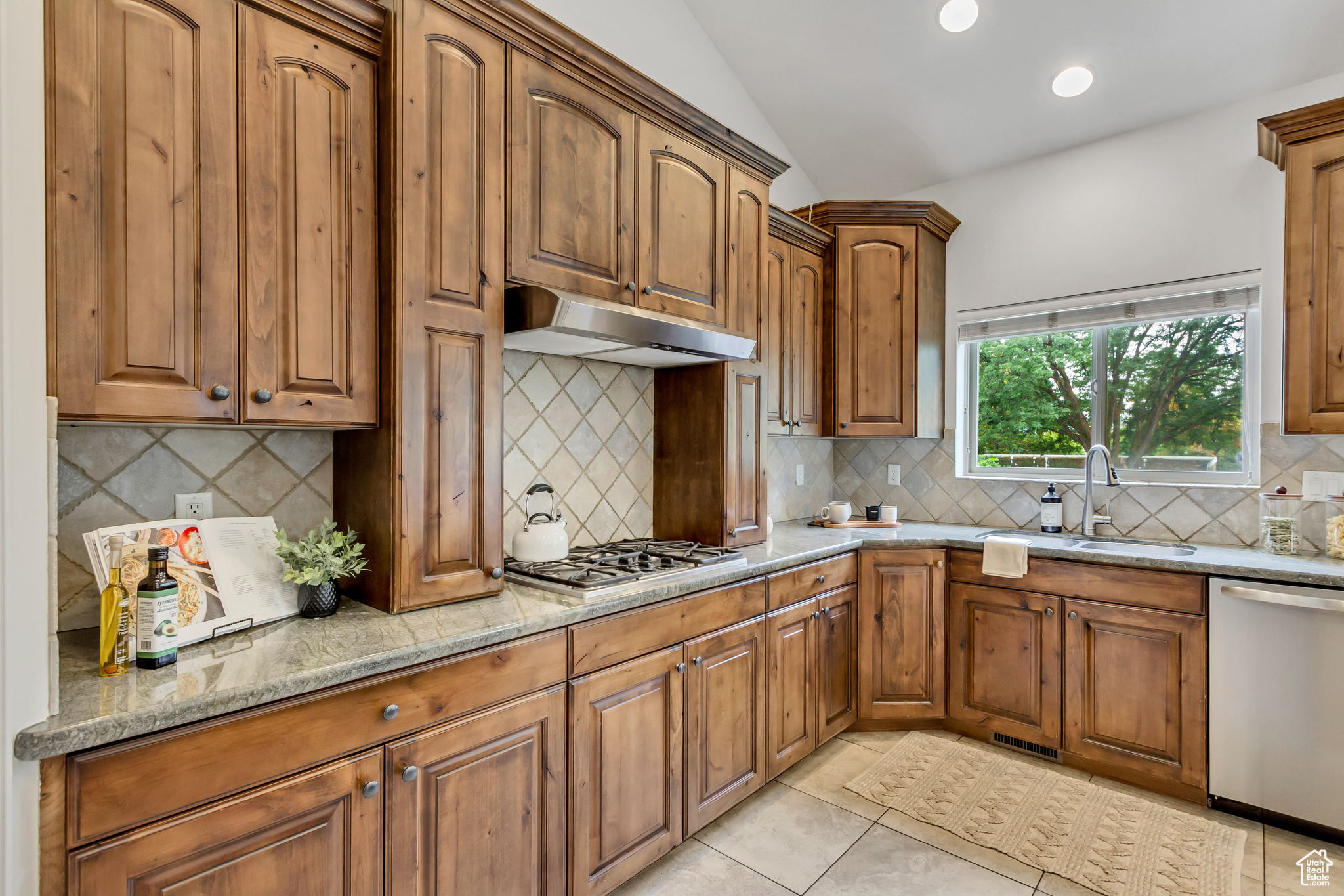 WINDER PARK PLACE - Residential