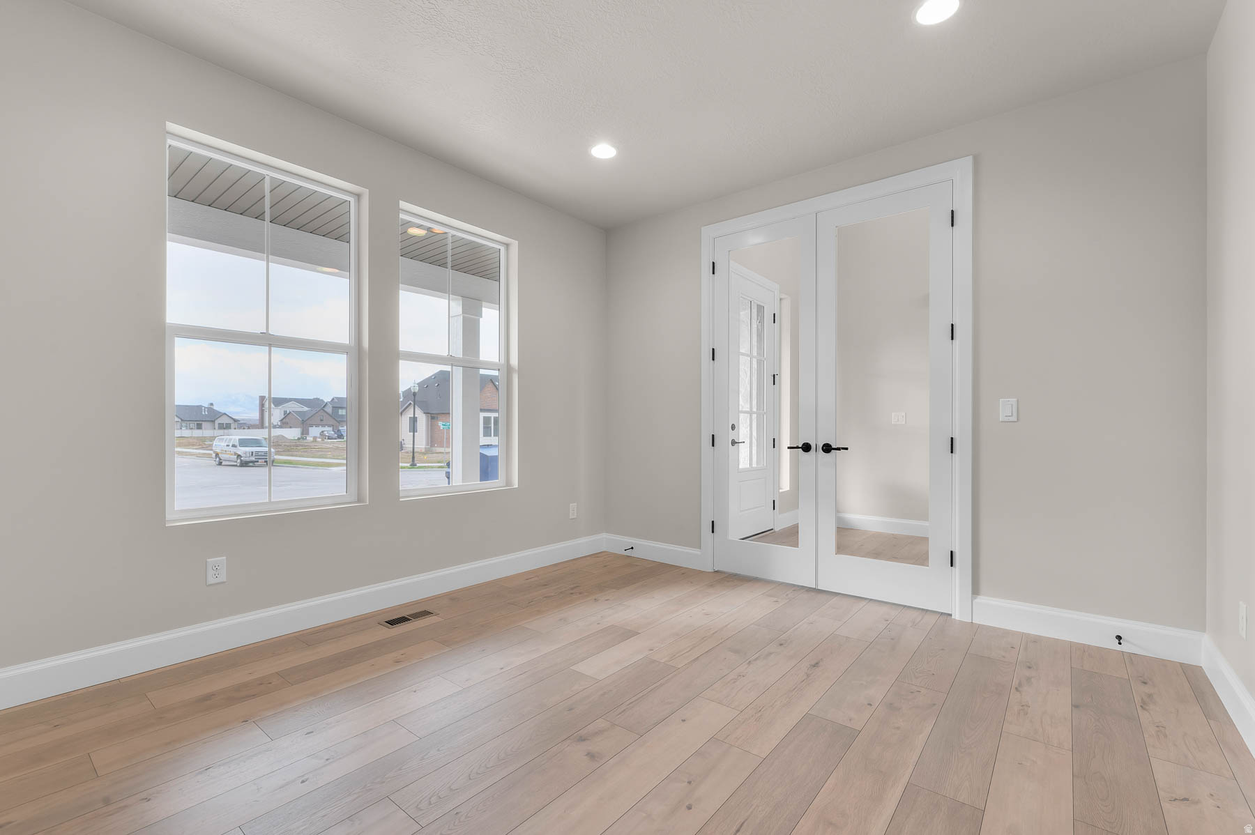 BIG WILLOW CREEK 314 - Residential