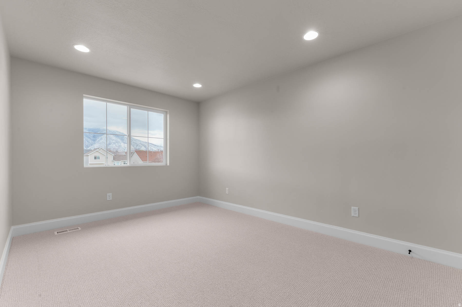 BIG WILLOW CREEK 314 - Residential