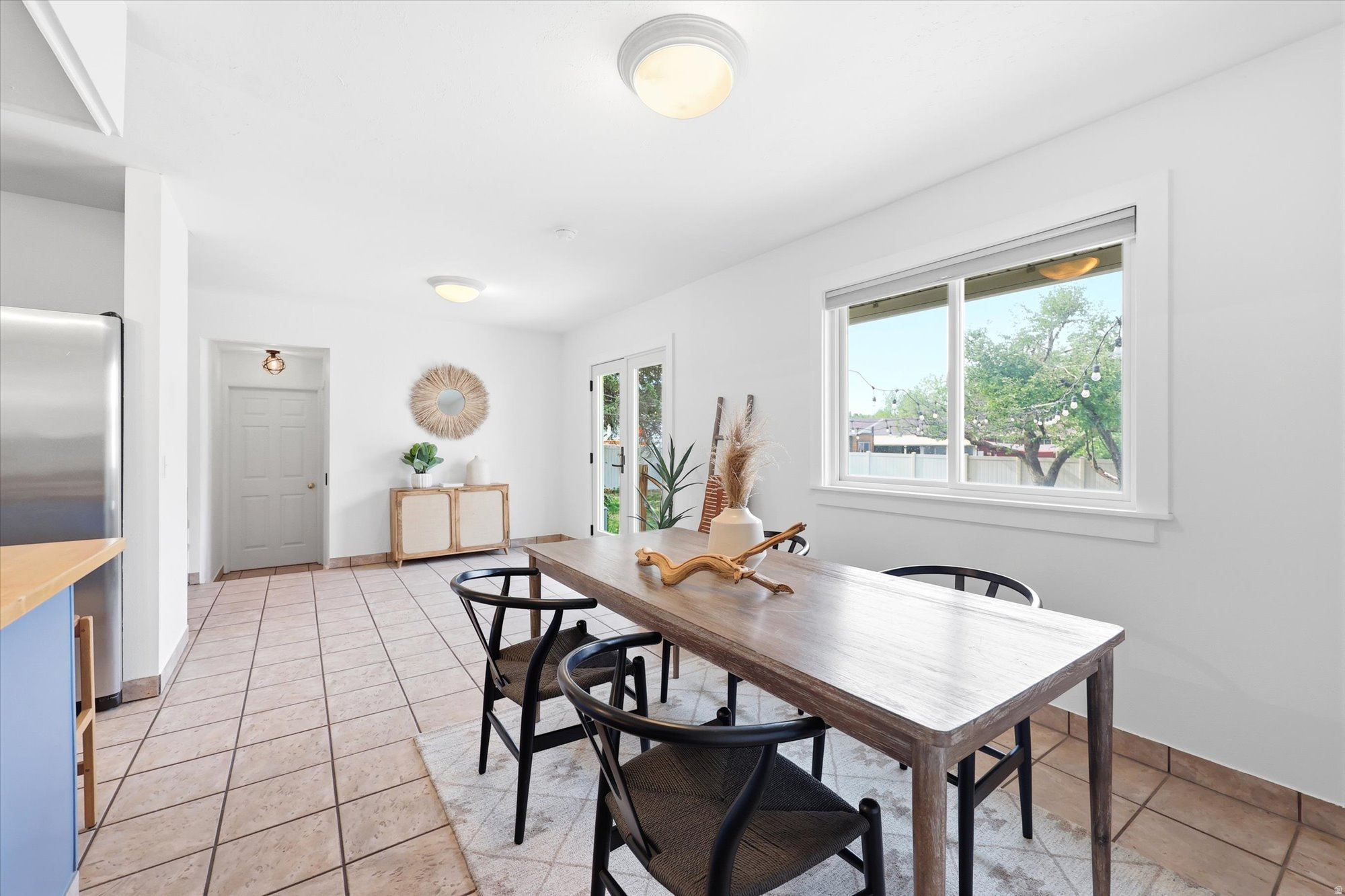 CAPISTRANO VILLA - Residential
