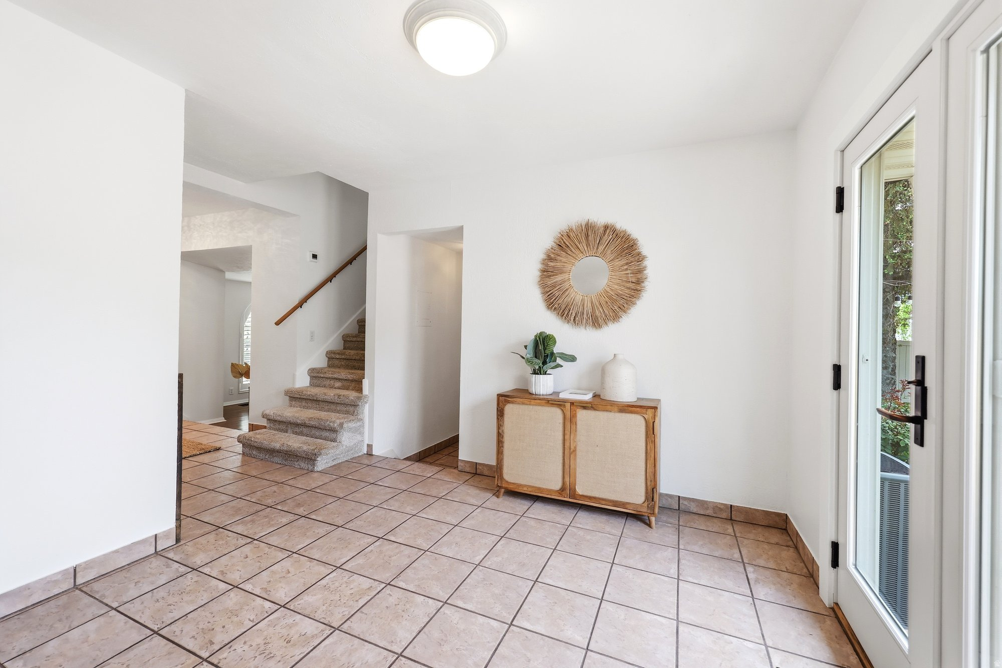 CAPISTRANO VILLA - Residential