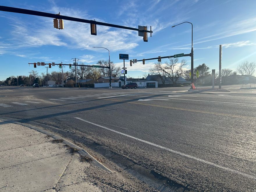 Square footage figures are provided as  Square footage figures are provided as a courtesy estimate only and were obtained from Weber County .  Buyer is advised to obtain an independent measurement.