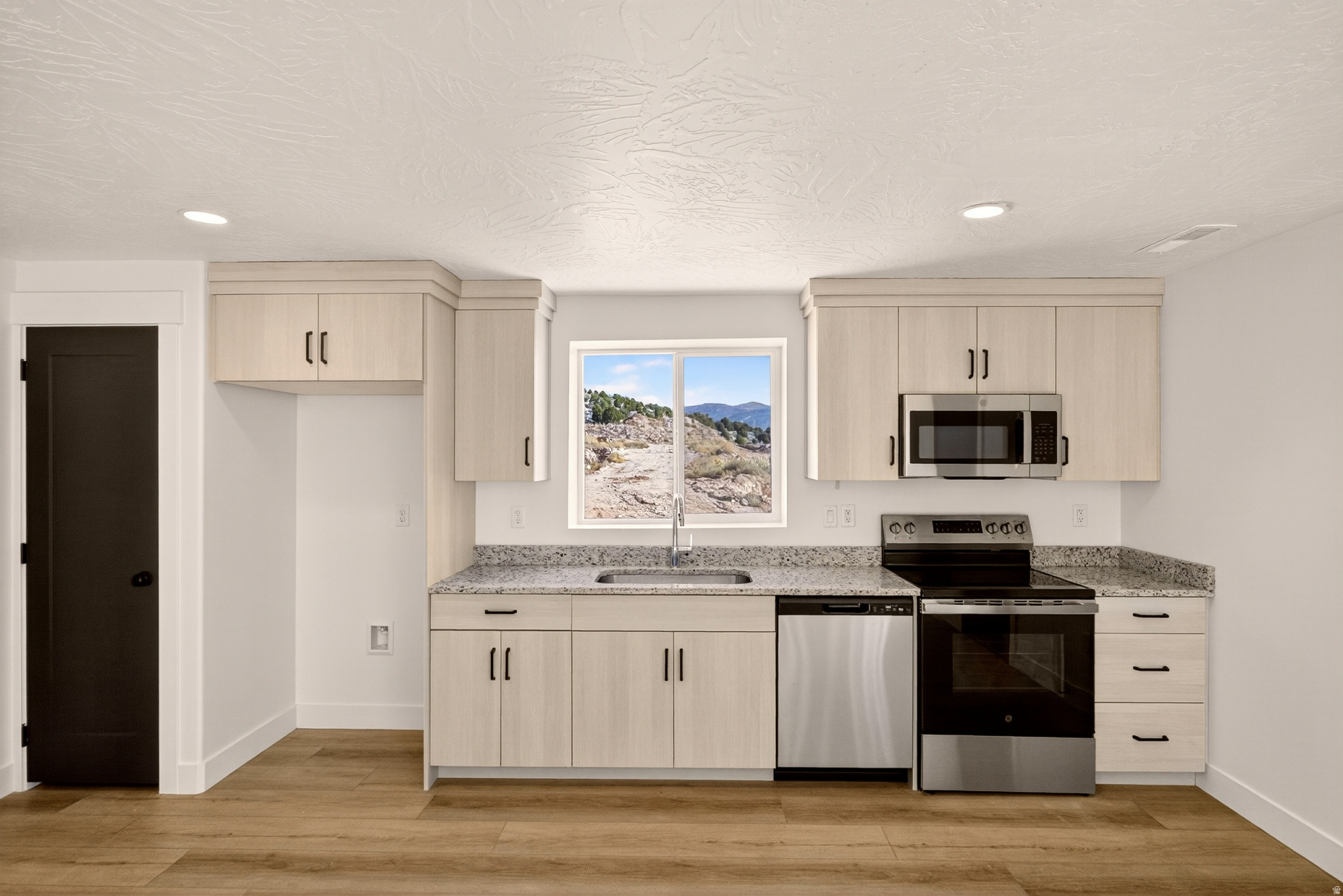 BLACK SAGE - Residential