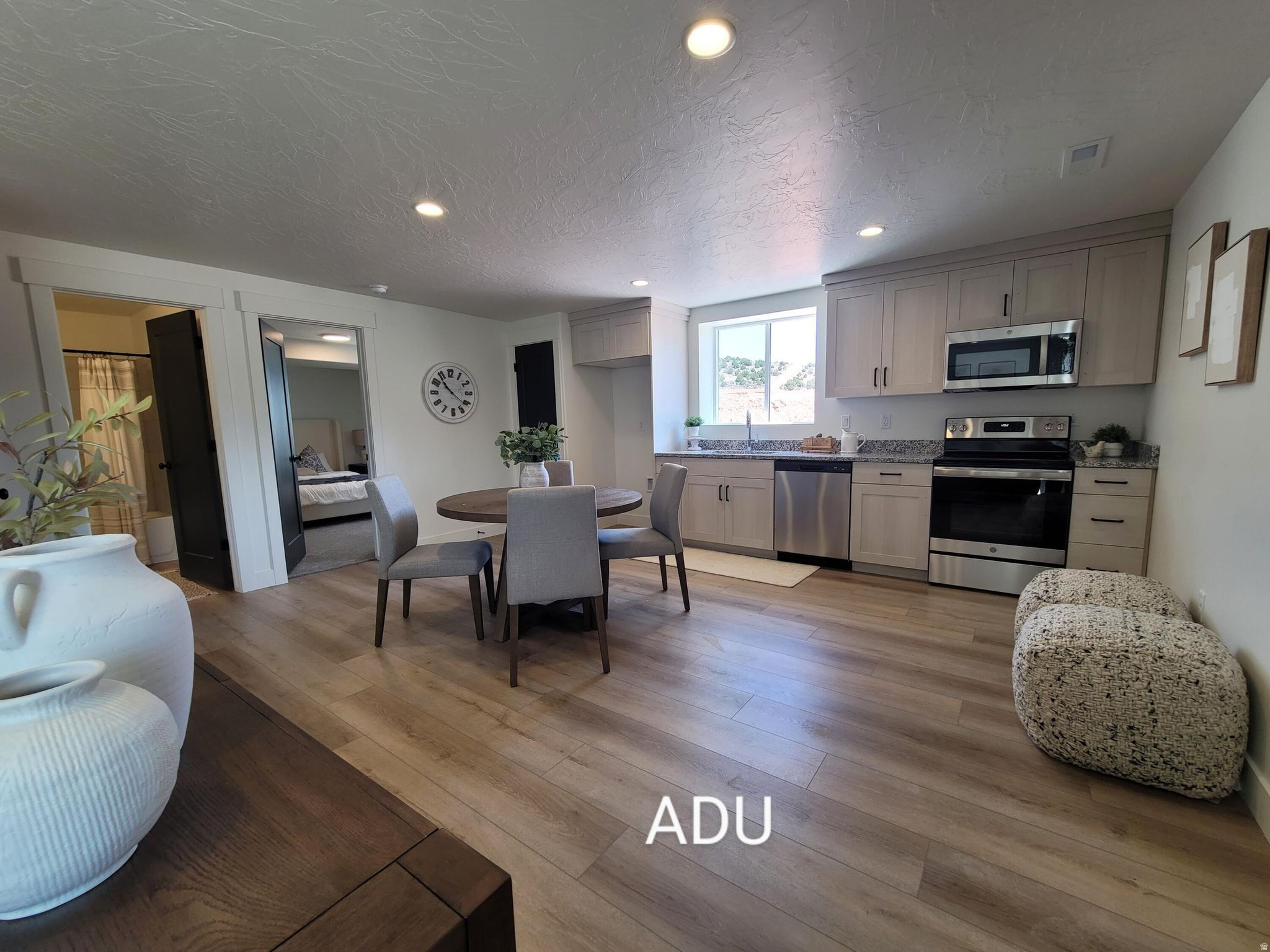 BLACK SAGE - Residential