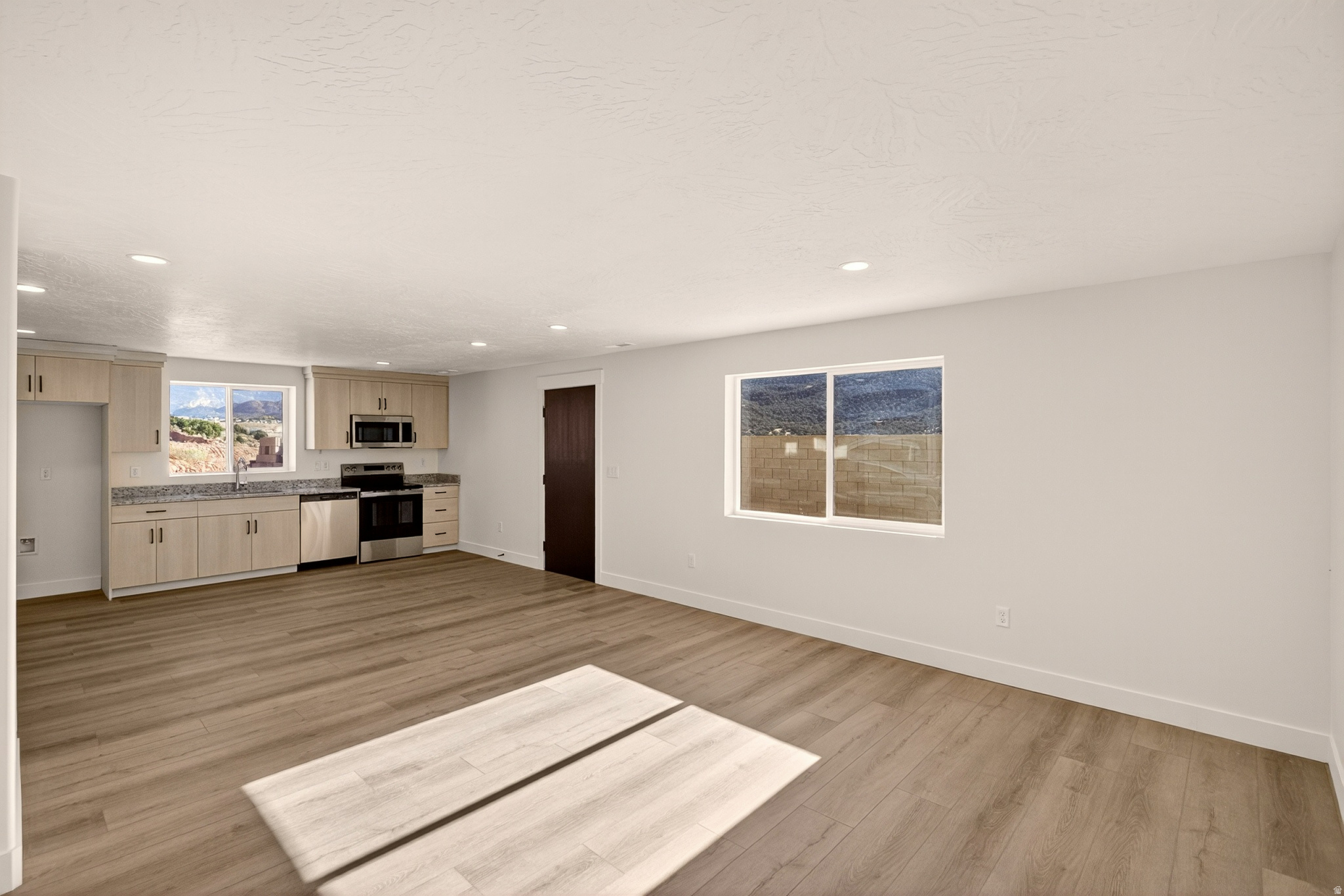 BLACK SAGE - Residential