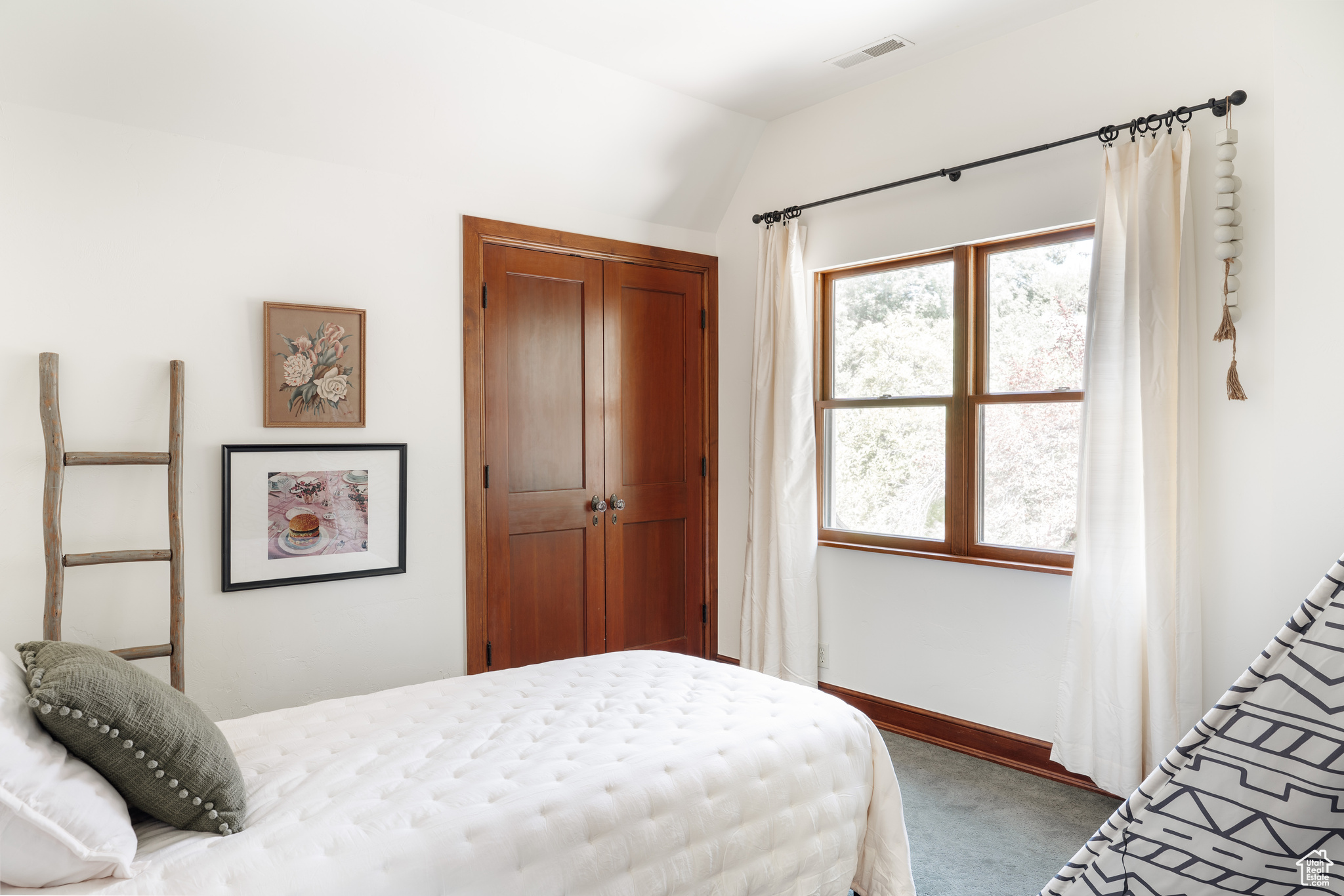 HARVARD/YALE - Residential