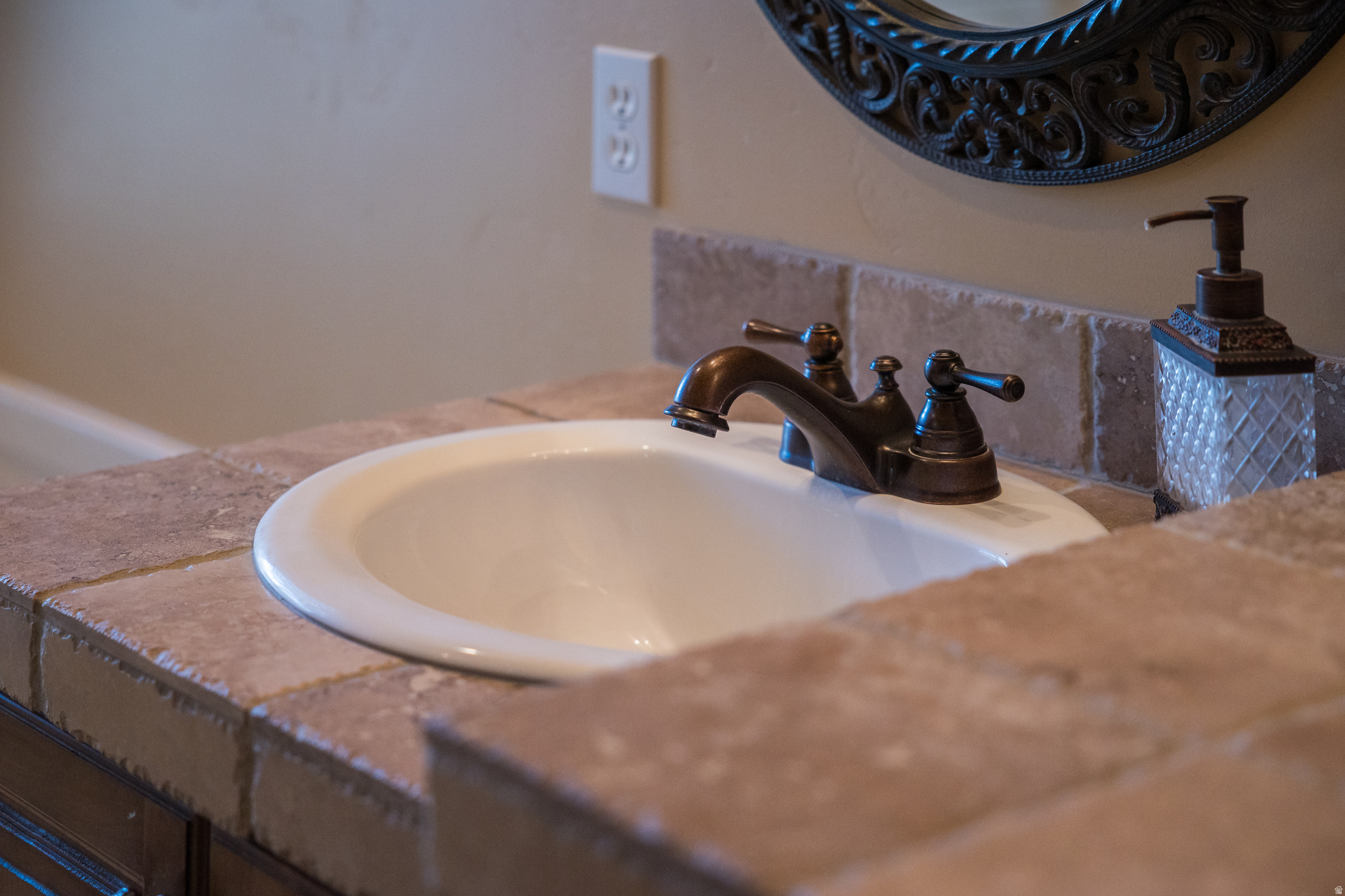 THE VISTAS AT SUMMIT RIDGE - Residential