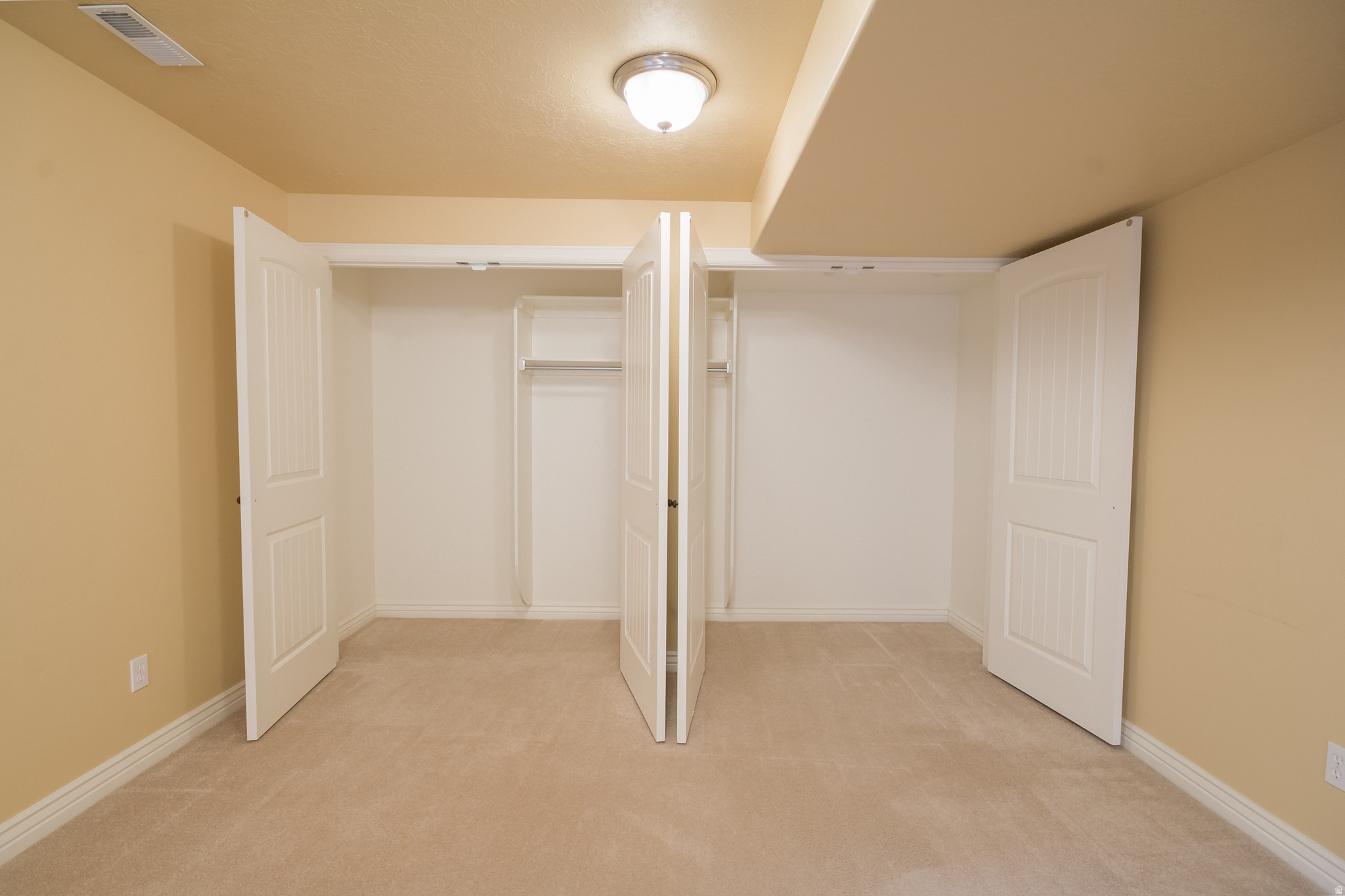 THE VISTAS AT SUMMIT RIDGE - Residential