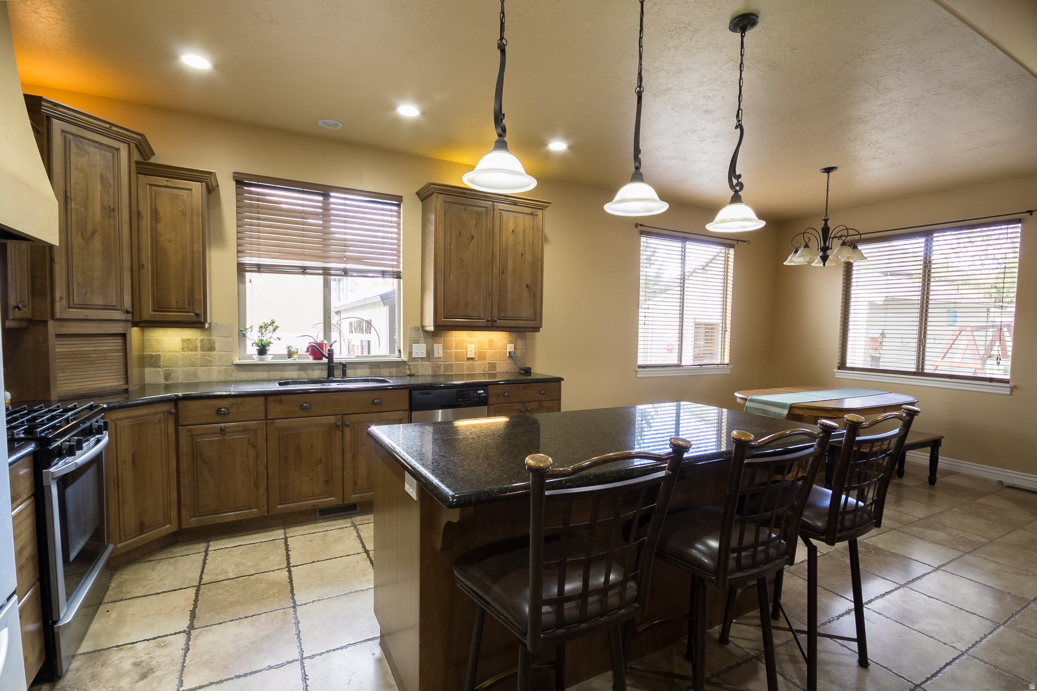 THE VISTAS AT SUMMIT RIDGE - Residential