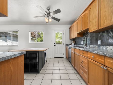 Tiny photo for 255 E 3060 N, Provo, UT 84604 (MLS # 2150896)