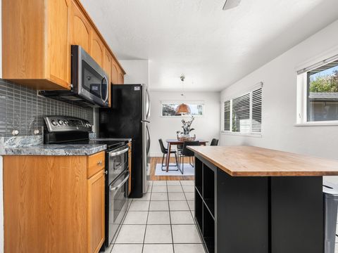 Tiny photo for 255 E 3060 N, Provo, UT 84604 (MLS # 2150896)