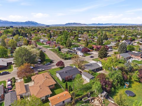 Tiny photo for 255 E 3060 N, Provo, UT 84604 (MLS # 2150896)