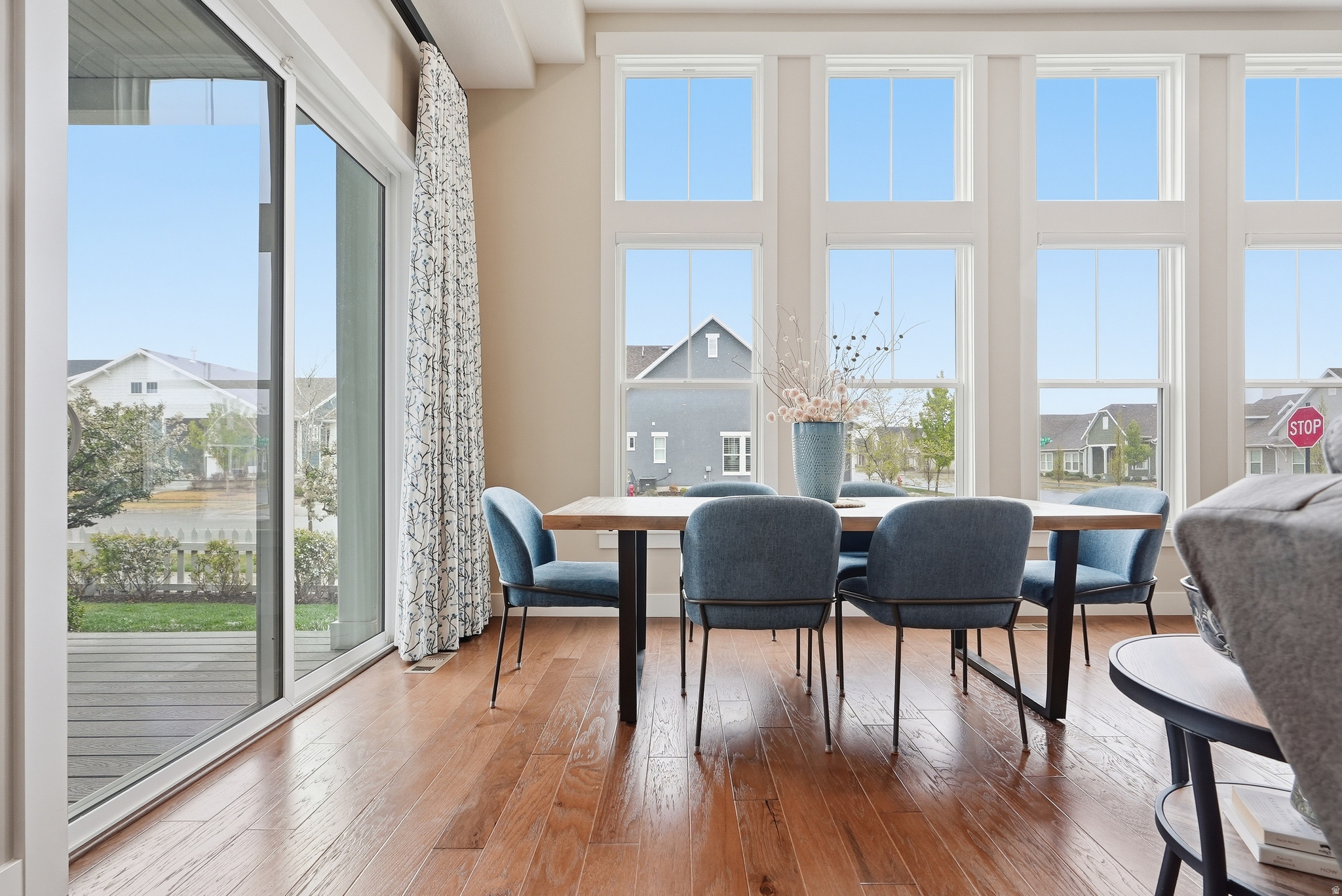 DAYBREAK - Residential