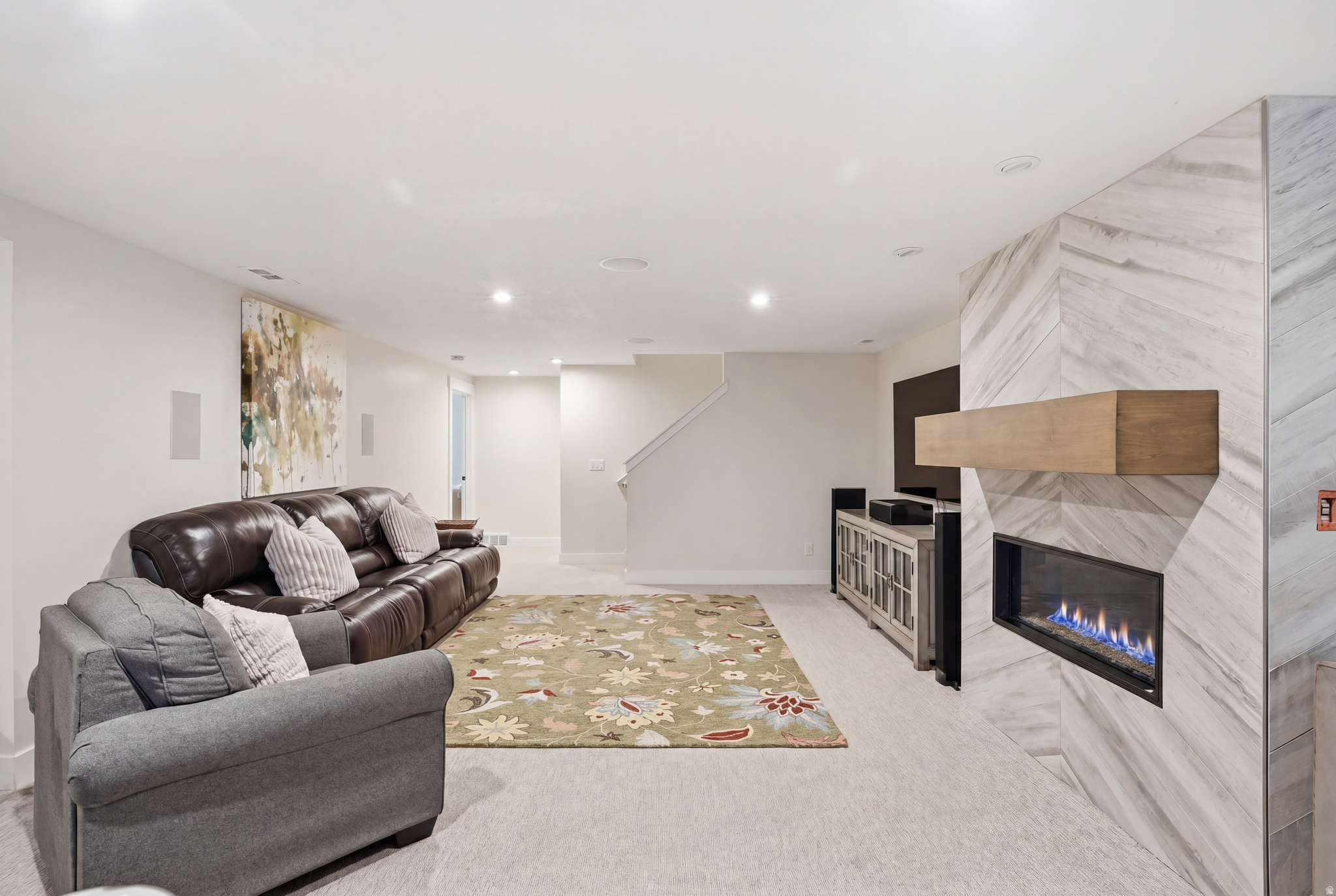 DAYBREAK - Residential