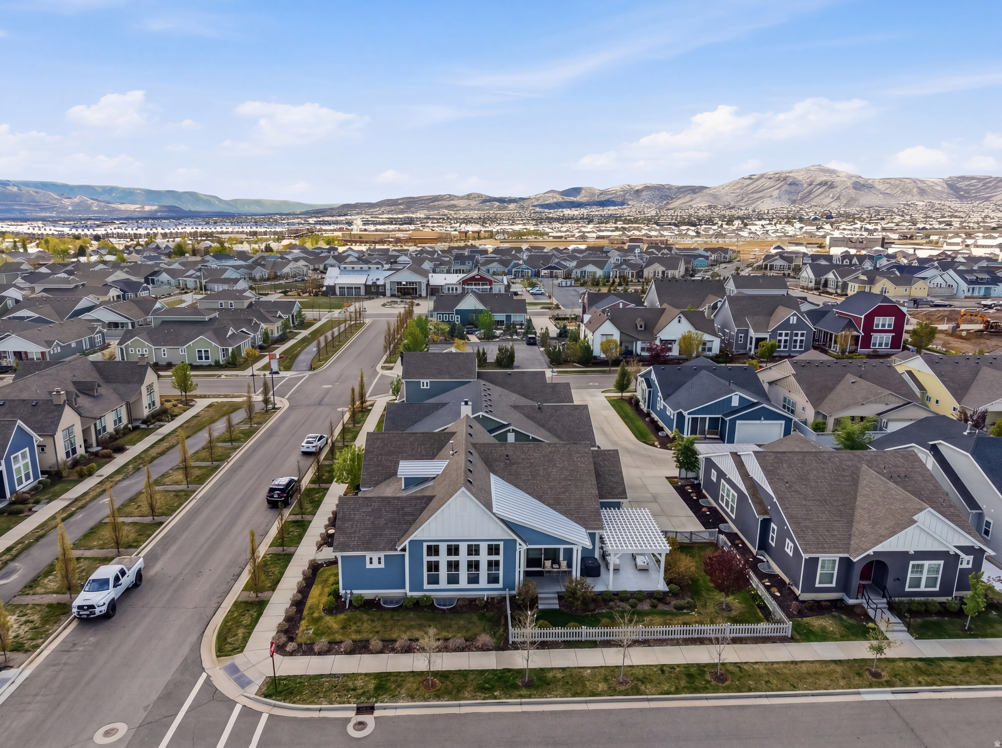 DAYBREAK - Residential