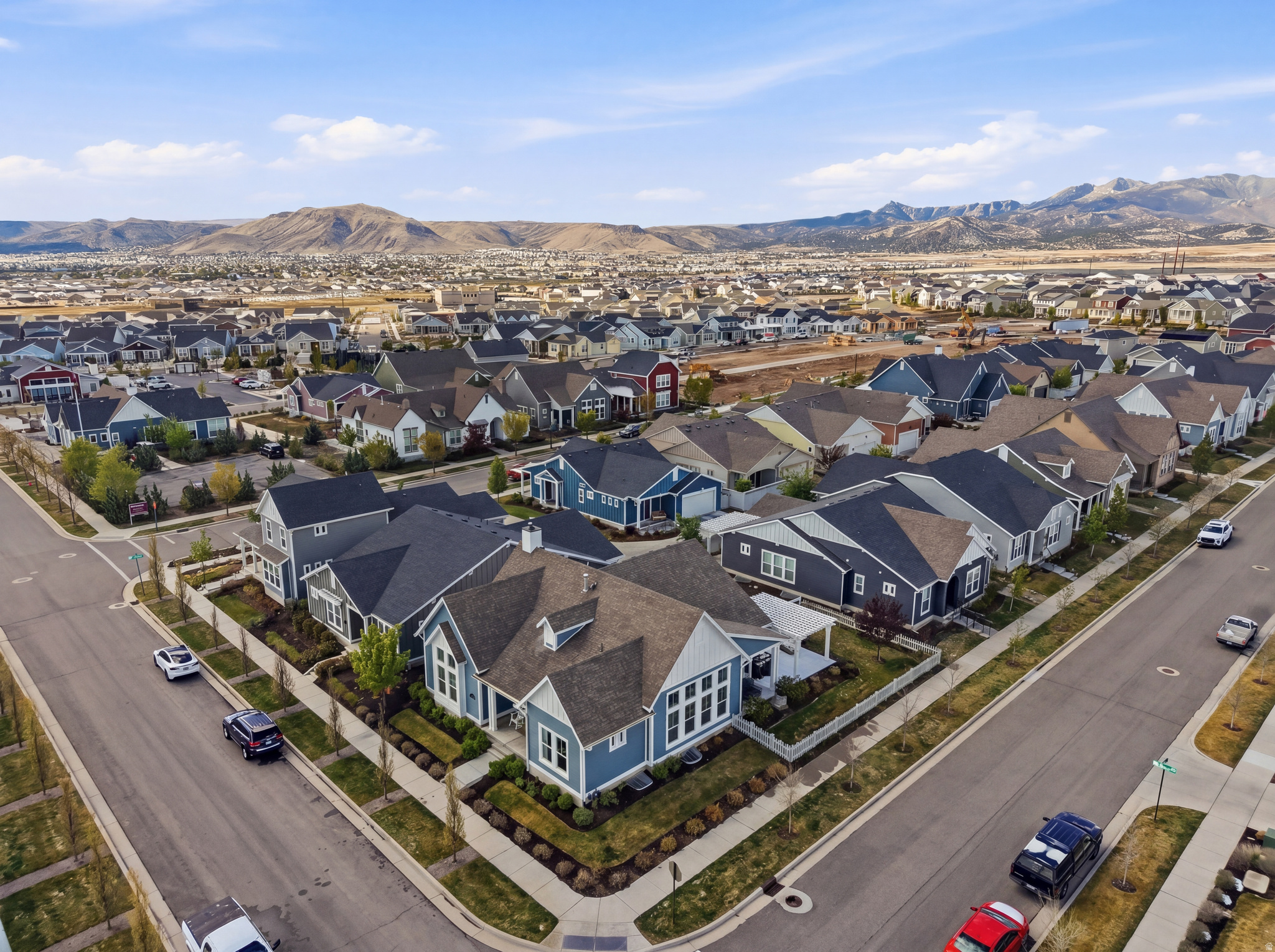 DAYBREAK - Residential