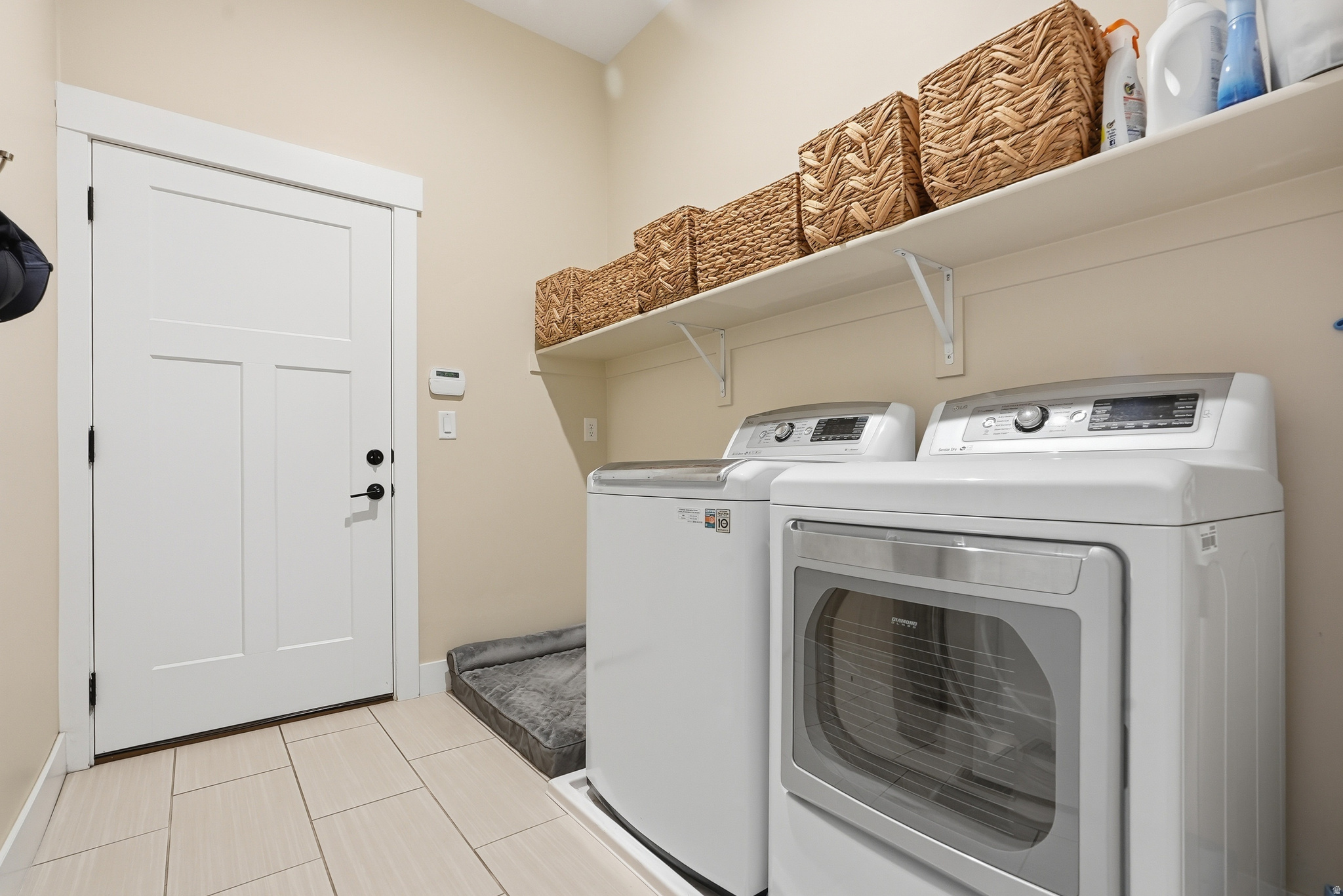 DAYBREAK - Residential