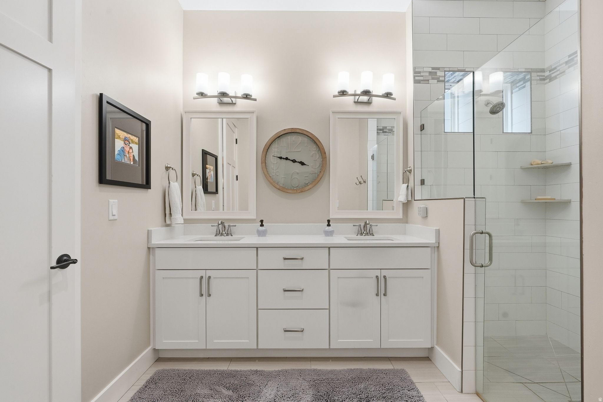 DAYBREAK - Residential