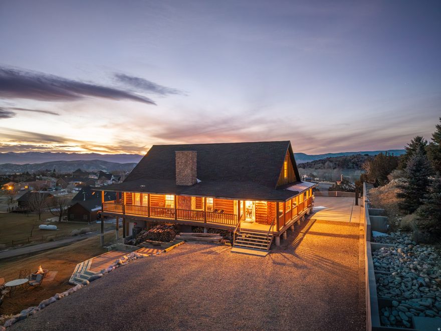 Discover a rare opportunity to own a stunning 5,000 sq. ft. cabin with 6 bedrooms and 4.5 bathrooms, offering exceptional views of Palisade Lake. This fully furnished property is a proven shortterm rental with strong Airbnb income and (is sold asis) for a turnkey investment or personal retreat. Located near Palisade Lakes Golf Course with easy access to yearround recreation and mountain trails. Ideal for buyers seeking a luxury vacation home, income property, or both!    Square footage figures are provided as a courtesy estimate only and were obtained from seller.  Buyer is advised to obtain an independent measurement.