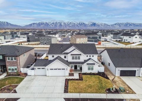 Photo of 3301 S 2410 W, Syracuse, UT 84075 (MLS # 2136723)