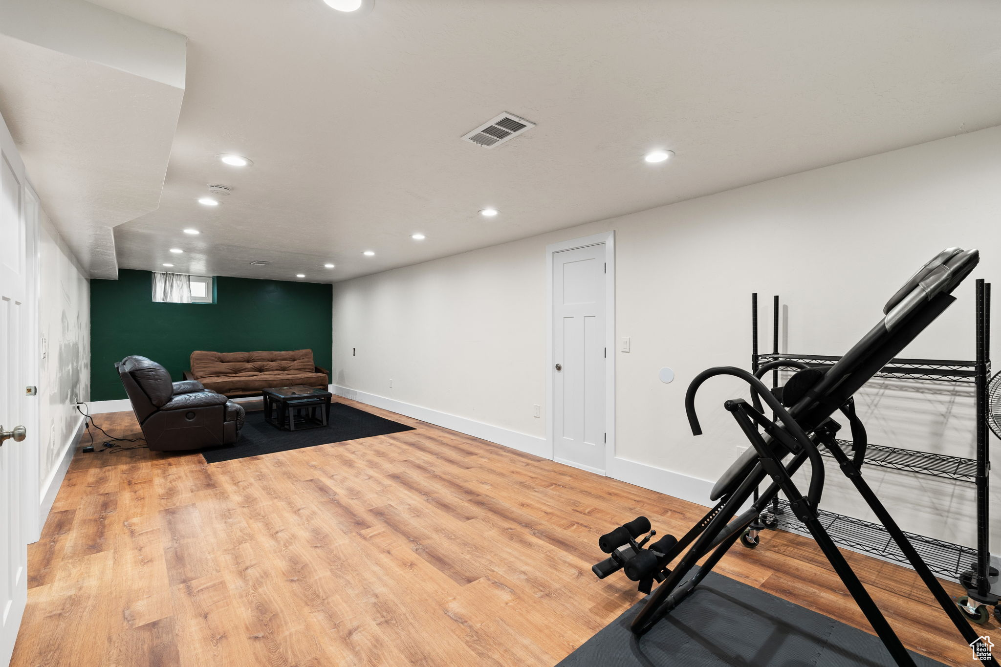 HENDERSON SUBDIVISIO - Residential Lease