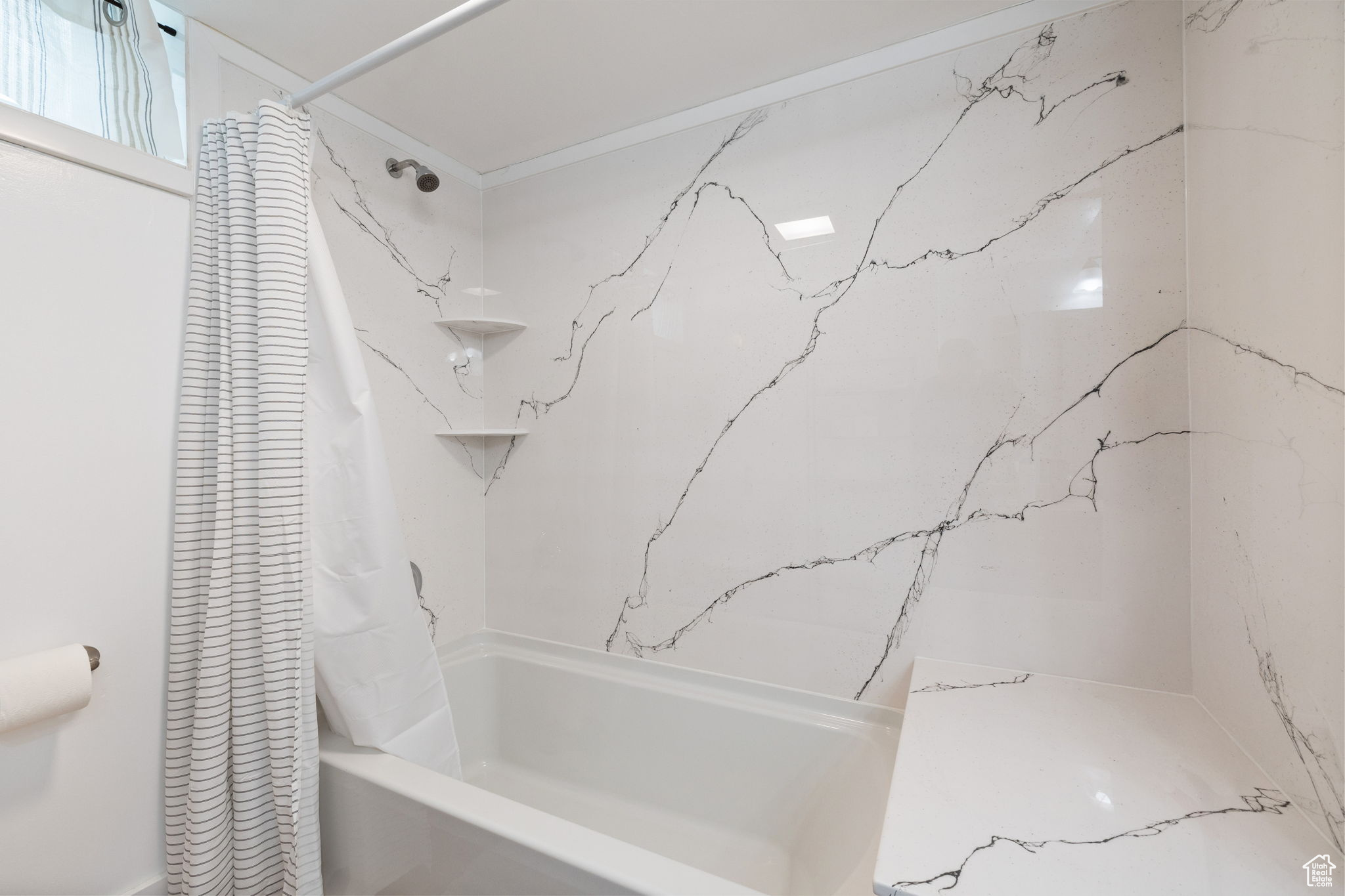 HENDERSON SUBDIVISIO - Residential Lease