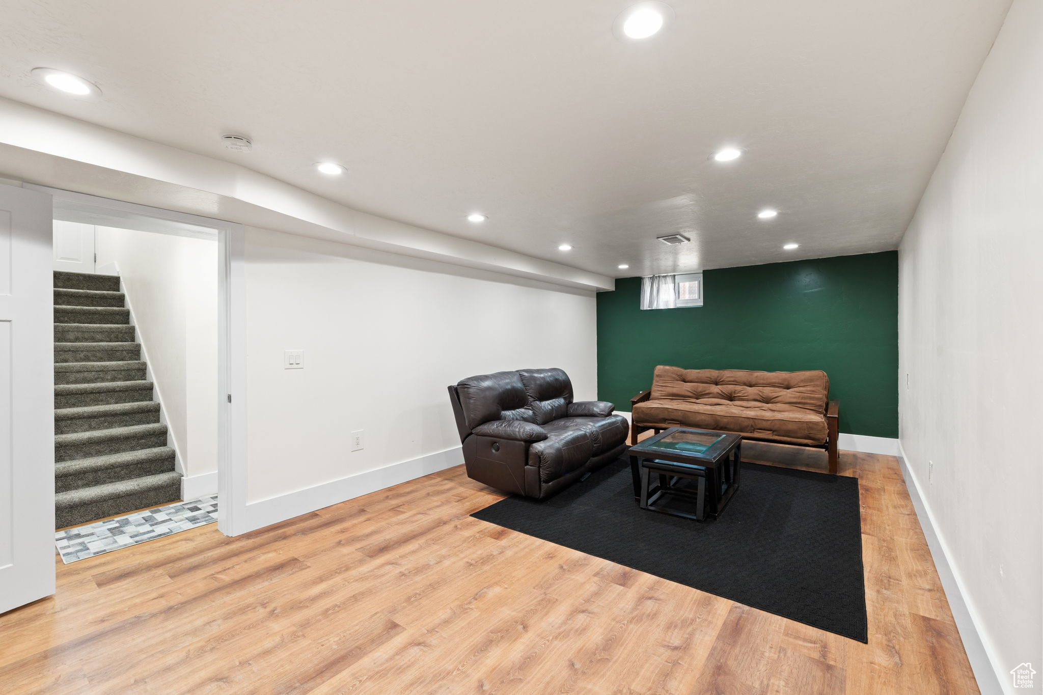 HENDERSON SUBDIVISIO - Residential Lease