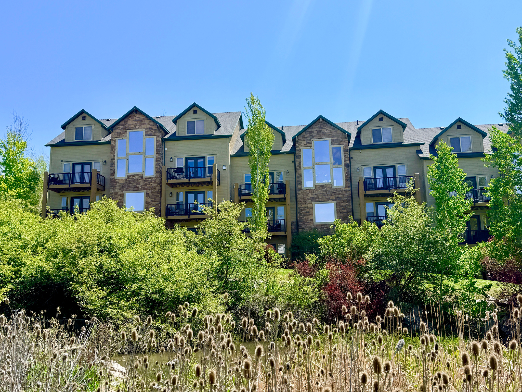 MOOSE HOLLOW - Residential