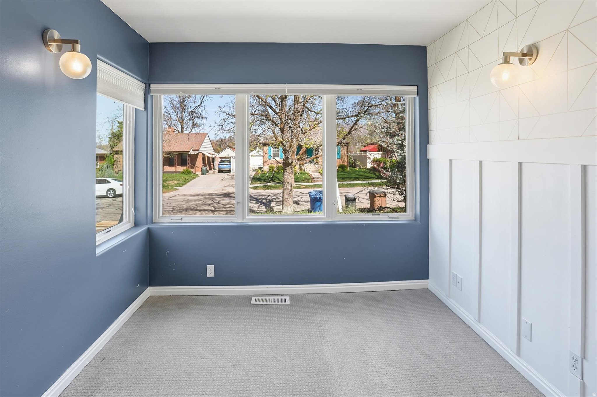 CRYSTAL HEIGHTS - Residential