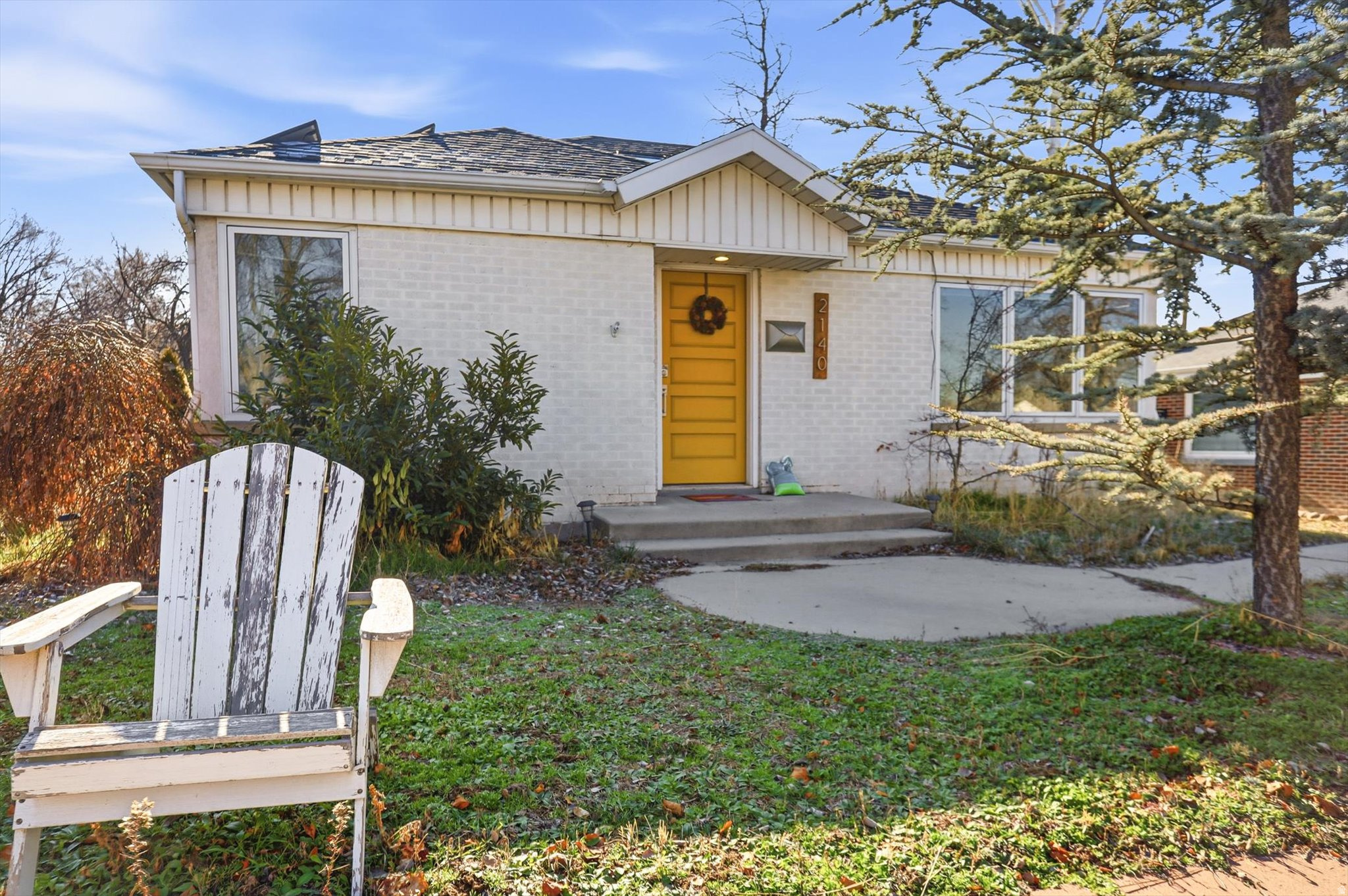 CRYSTAL HEIGHTS - Residential