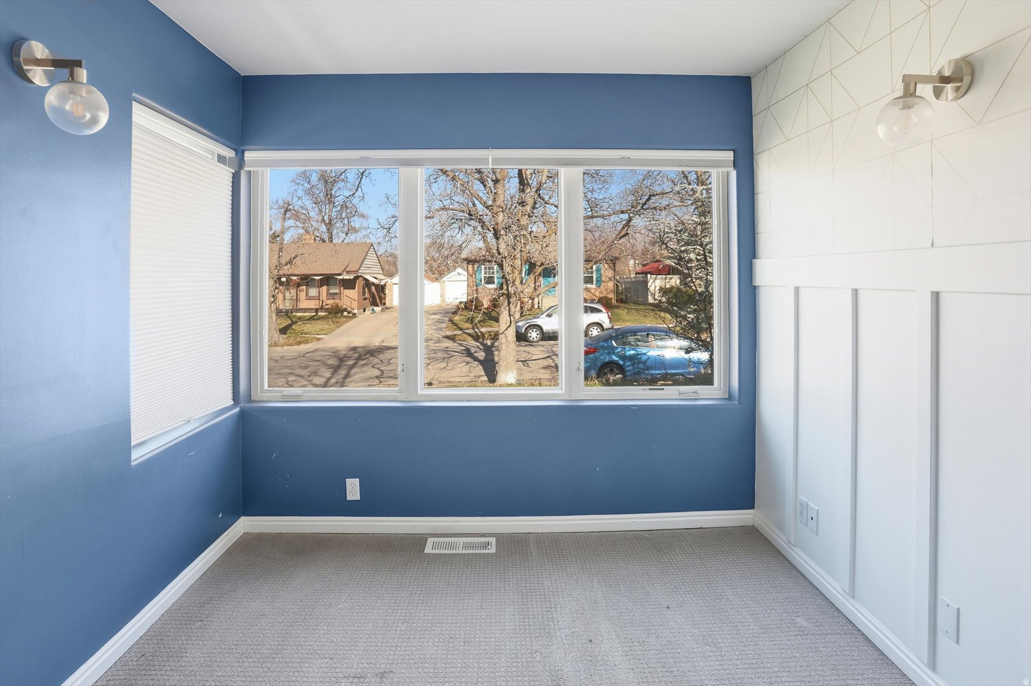 CRYSTAL HEIGHTS - Residential