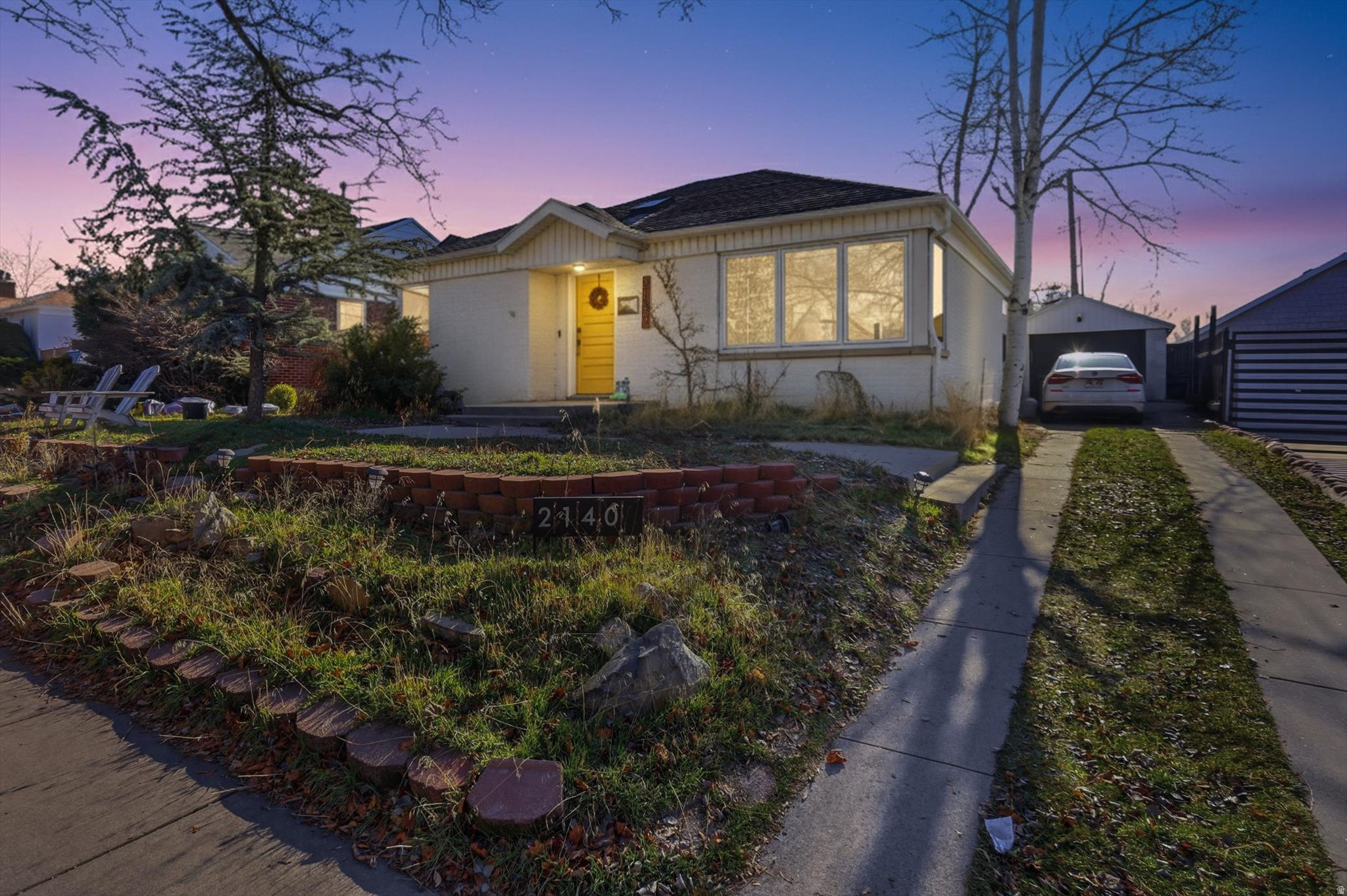 CRYSTAL HEIGHTS - Residential