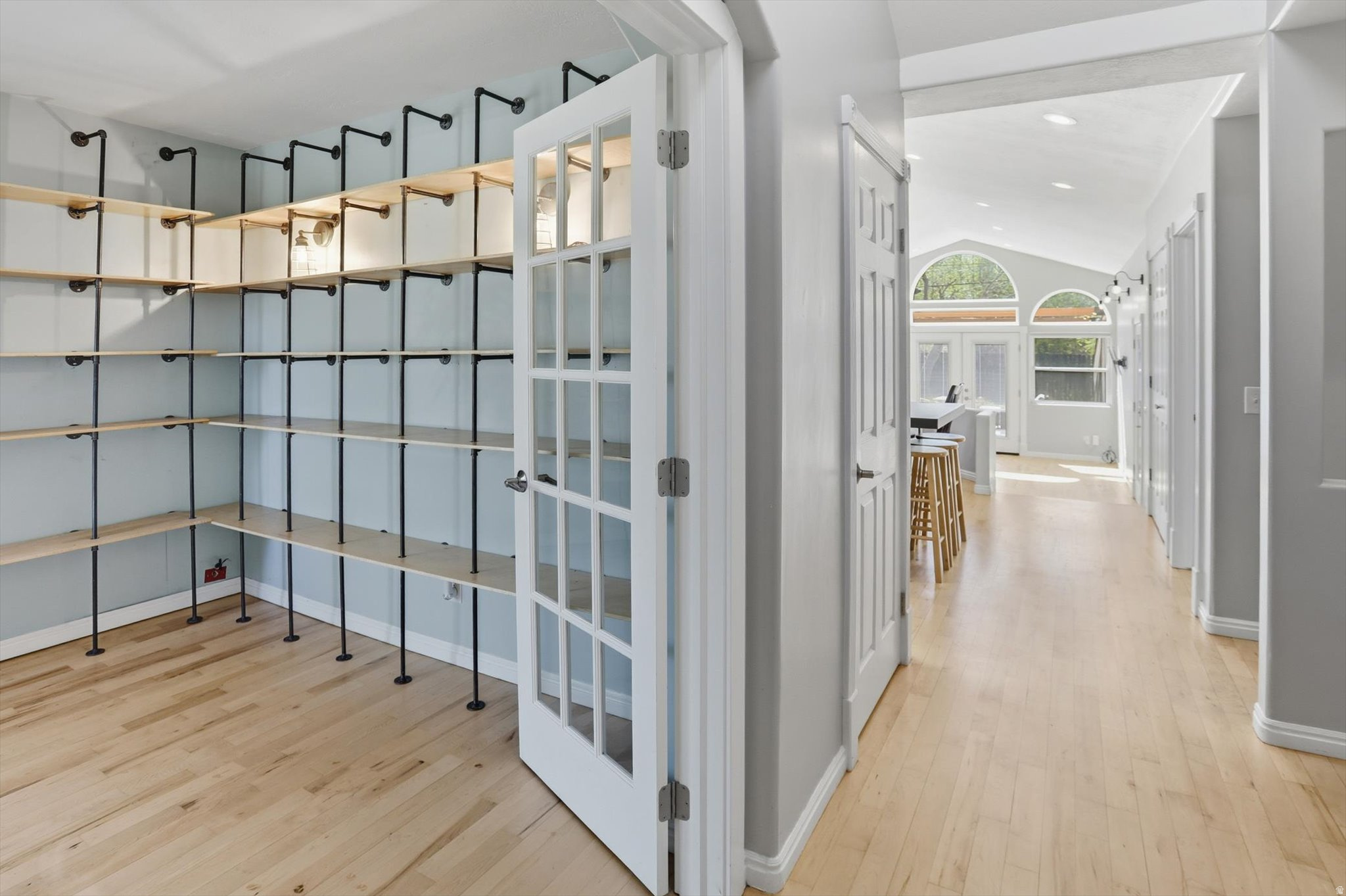 CRYSTAL HEIGHTS - Residential