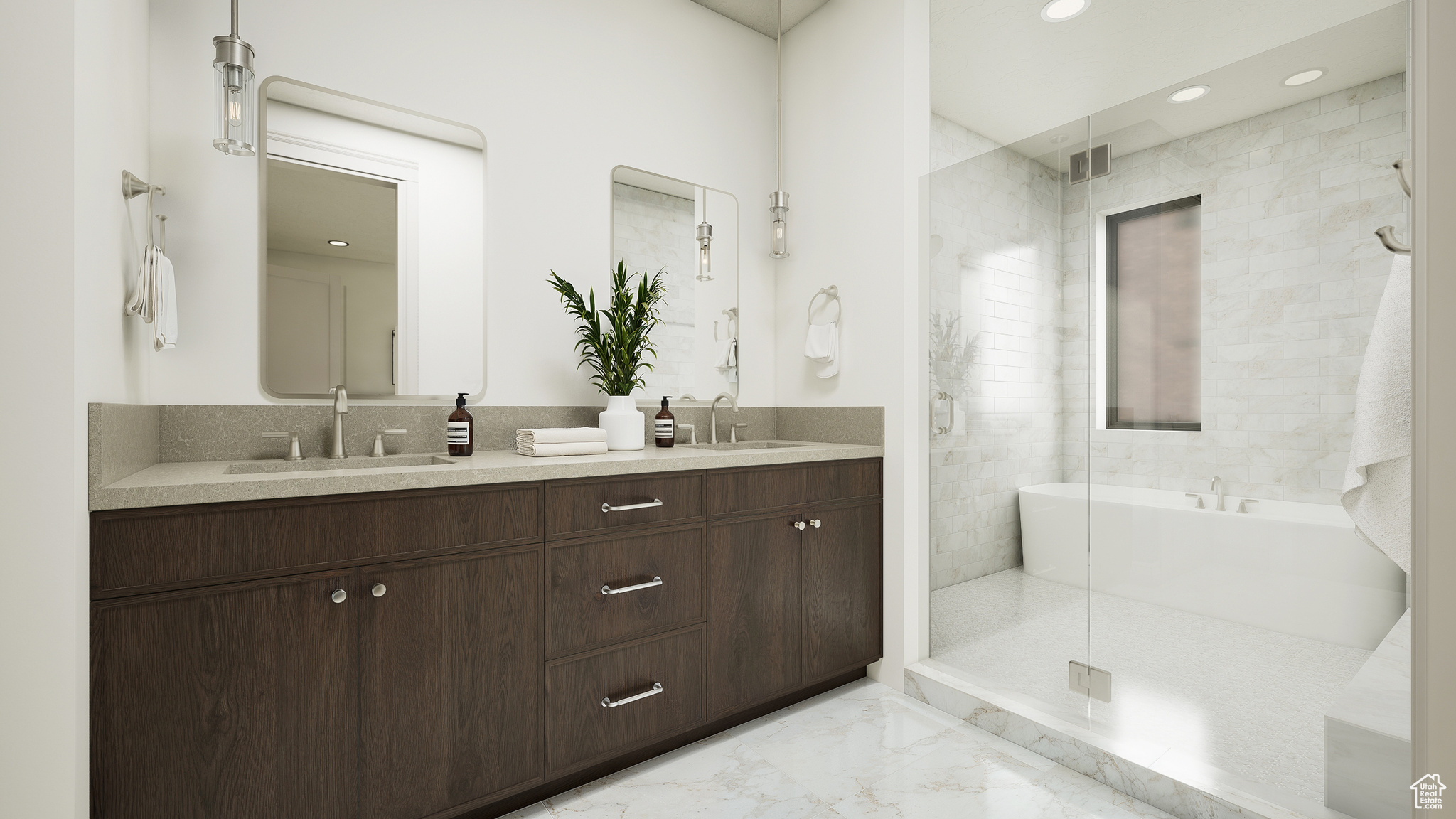 THE IRIS - Residential