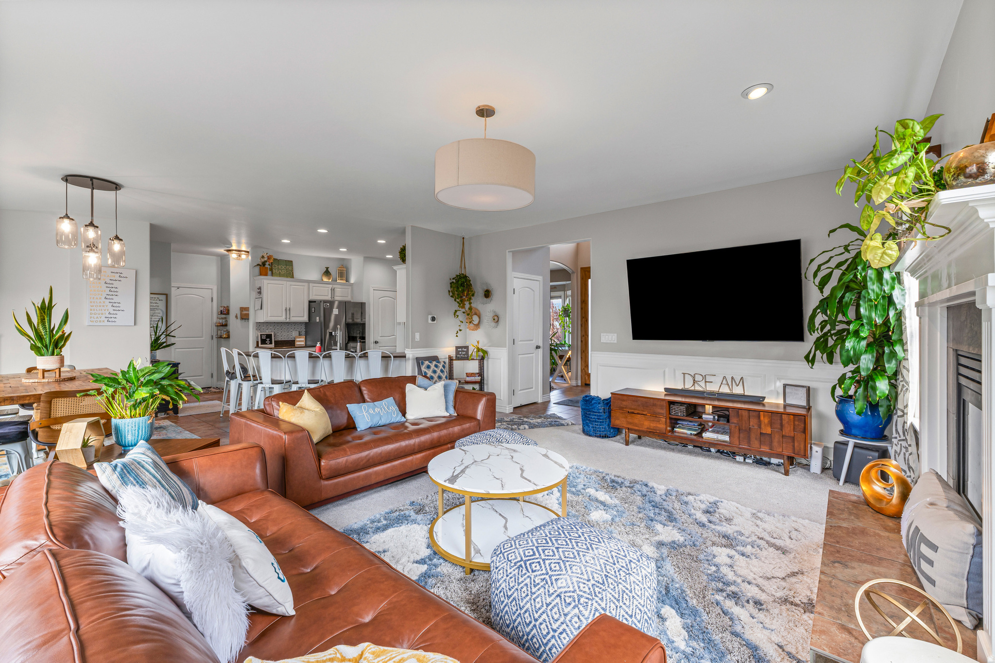 WILLOW CREST ESTATES - Residential